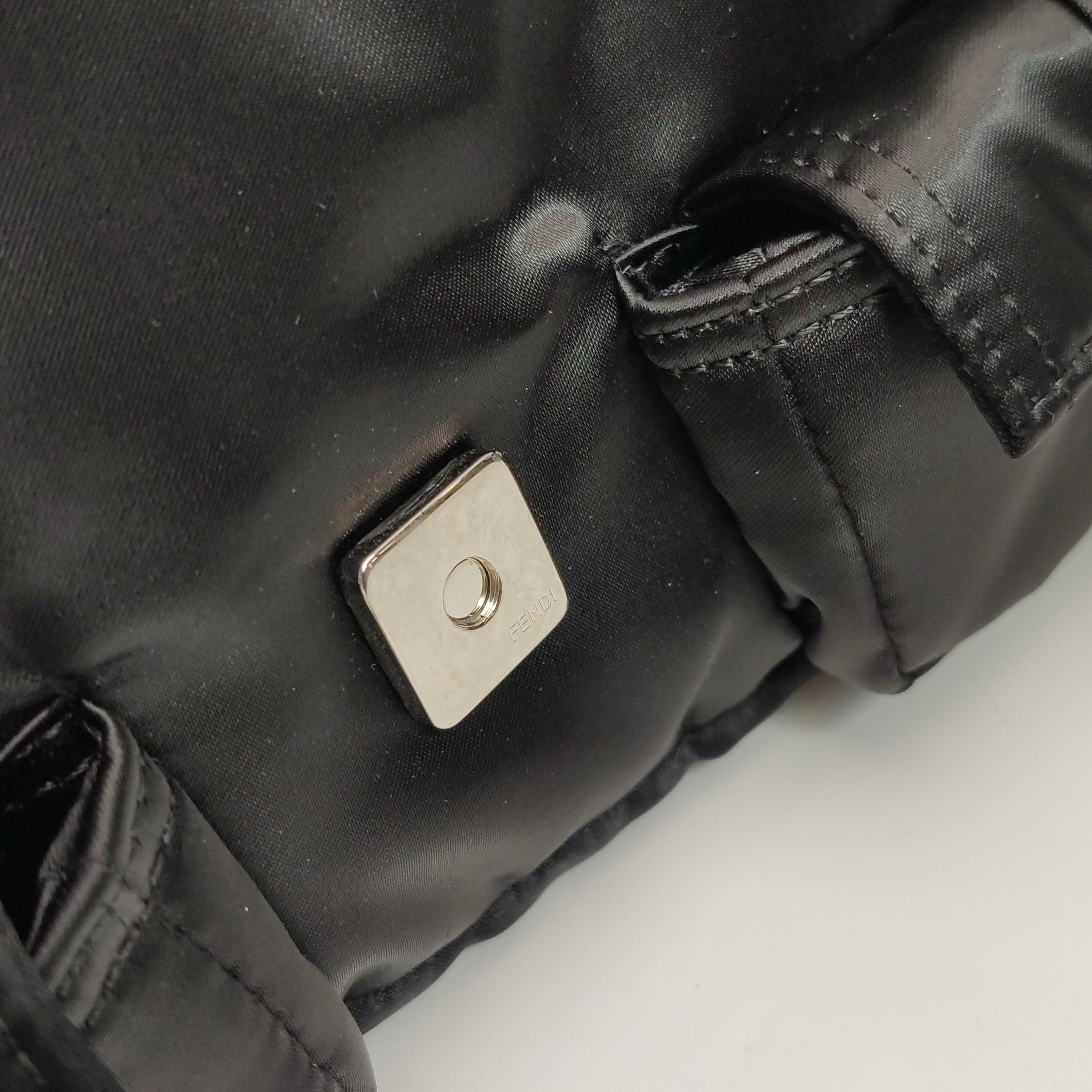 Fendi Baguette Cargo Multipocket Black Nylon 3-way Bag en vente 5