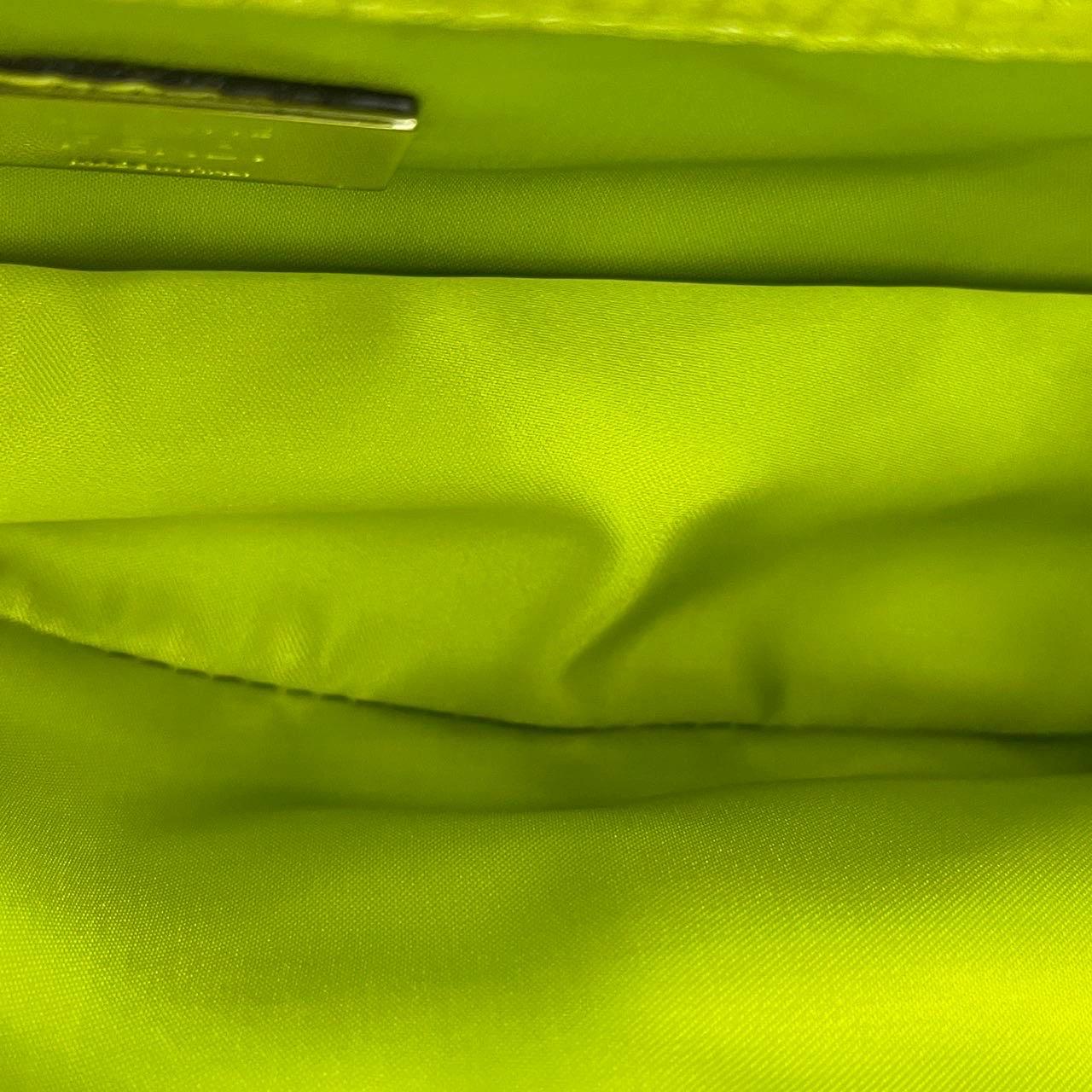 Fendi Baguette Cargo Multipocket 3-Wege-Tasche aus grünem Nylon im Angebot 6