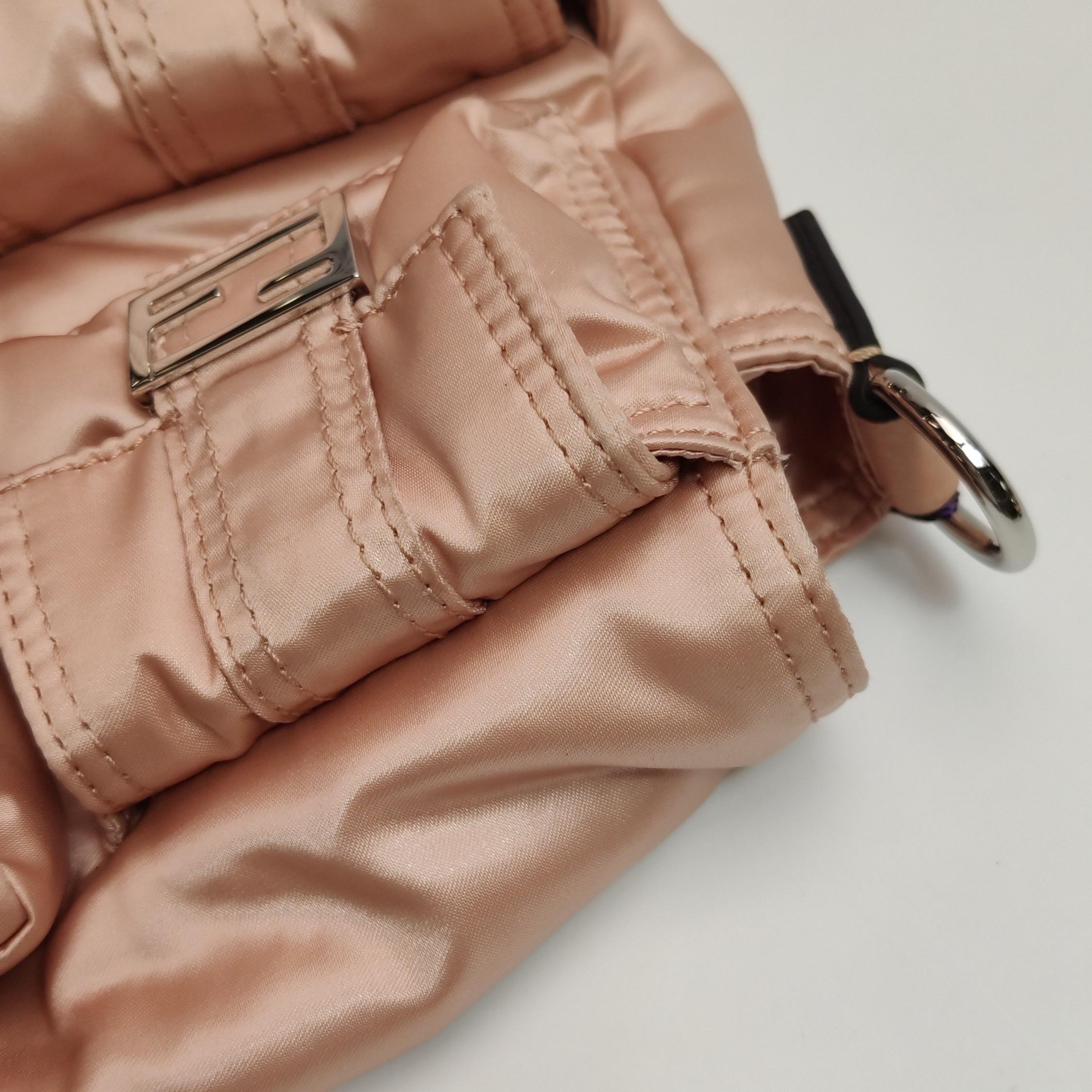 Fendi Baguette Cargo Multipocket Pink Nylon 3-way Bag en vente 5