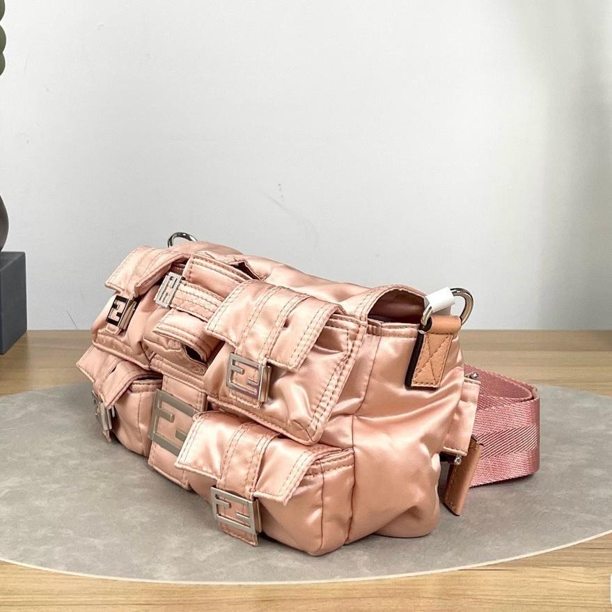 Beige Fendi Baguette Cargo Multipocket Pink Nylon 3-way Bag en vente