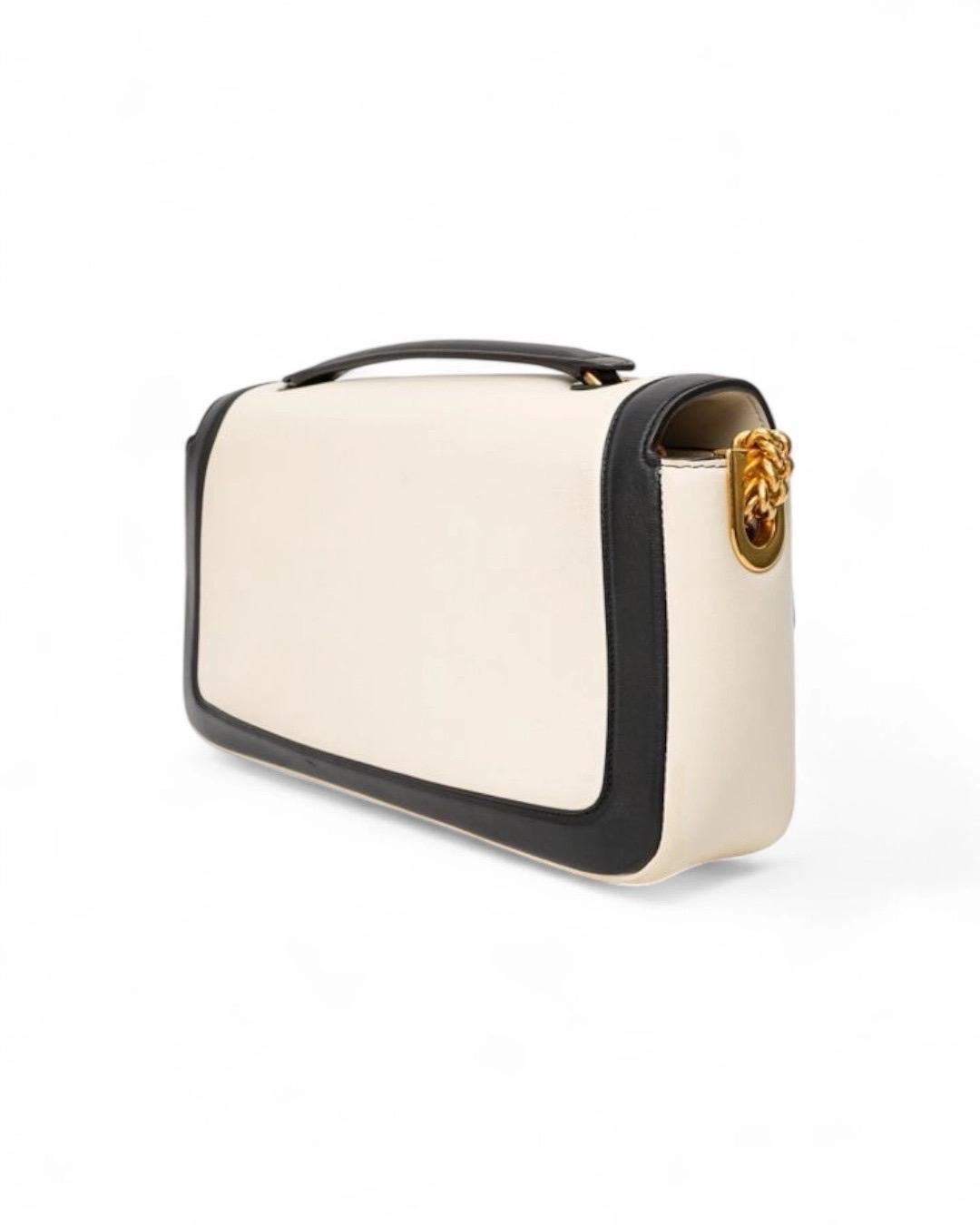 Fendi Baguette Chaîne Petite Bicolore Panna Borsa a tracolla Bon état - En vente à Torre Del Greco, IT