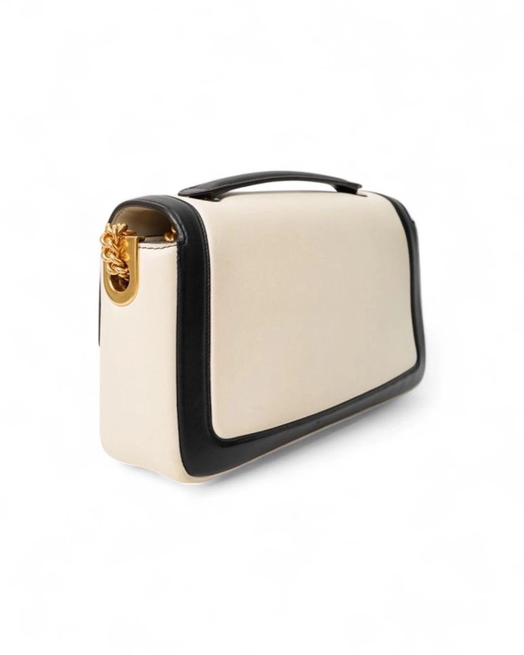 Fendi Baguette Chaîne Petite Bicolore Panna Borsa a tracolla Pour femmes en vente