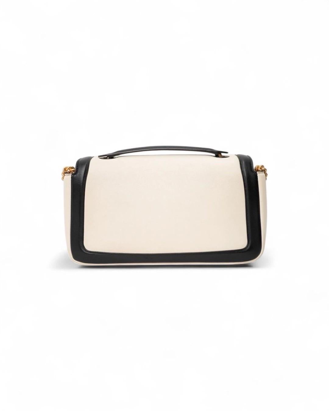 Fendi Baguette Chaîne Petite Bicolore Panna Borsa a tracolla en vente 1