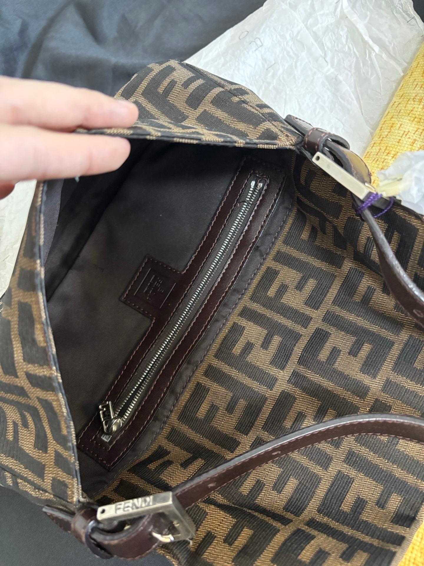 Fendi Baguette Classic Zucca Stampa Fendi Monogram in vendita 11