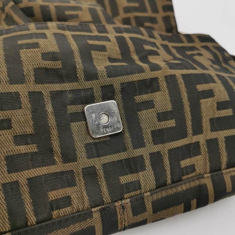 Fendi Baguette Classic Zucca Print Fendi Monogram For Sale 2