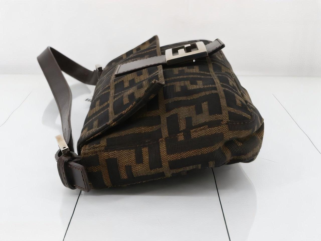 Fendi Baguette Classic Zucca Print Fendi Monogram For Sale 3