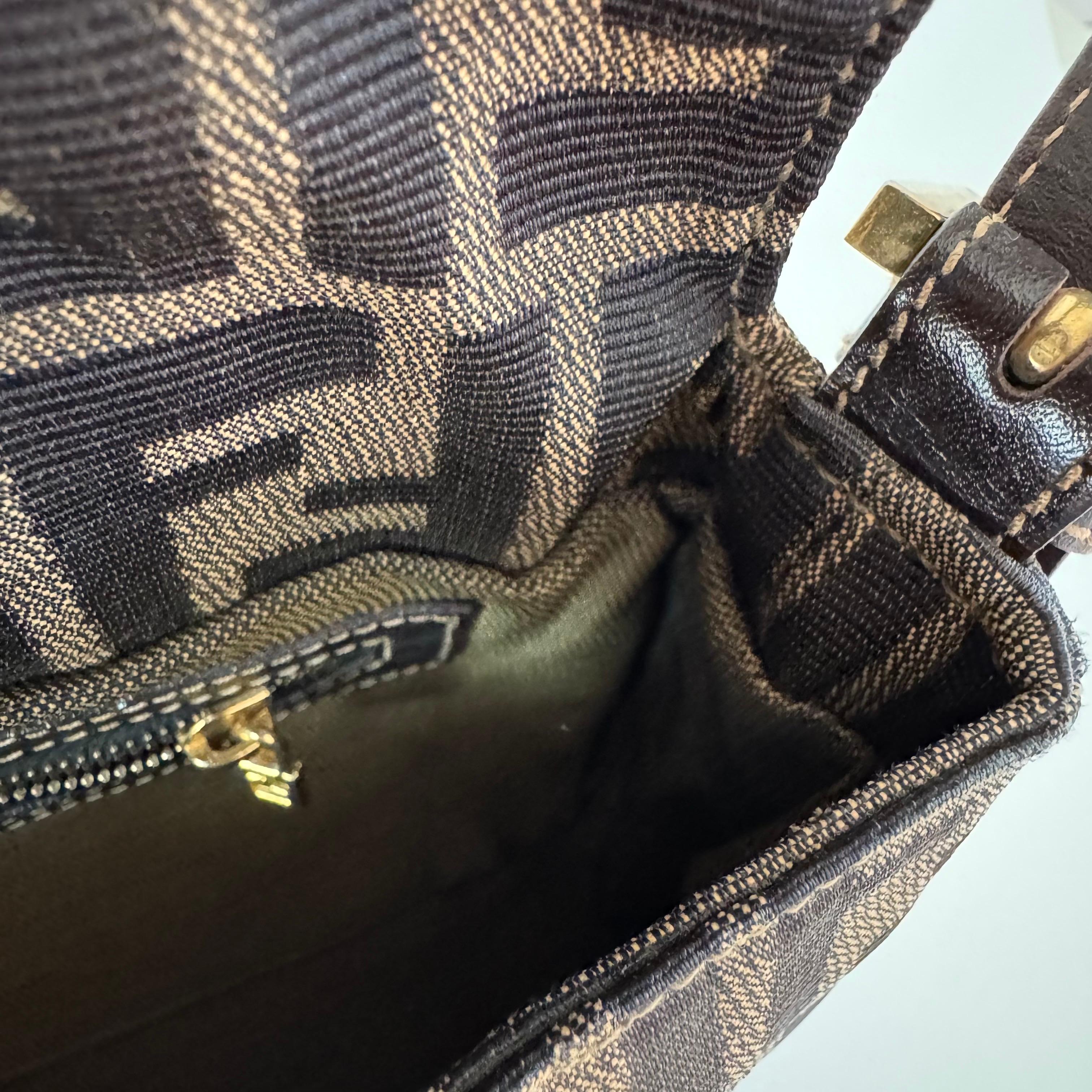 Fendi Baguette Classic Zucca Print Fendi Monogram Gold Hardware 7