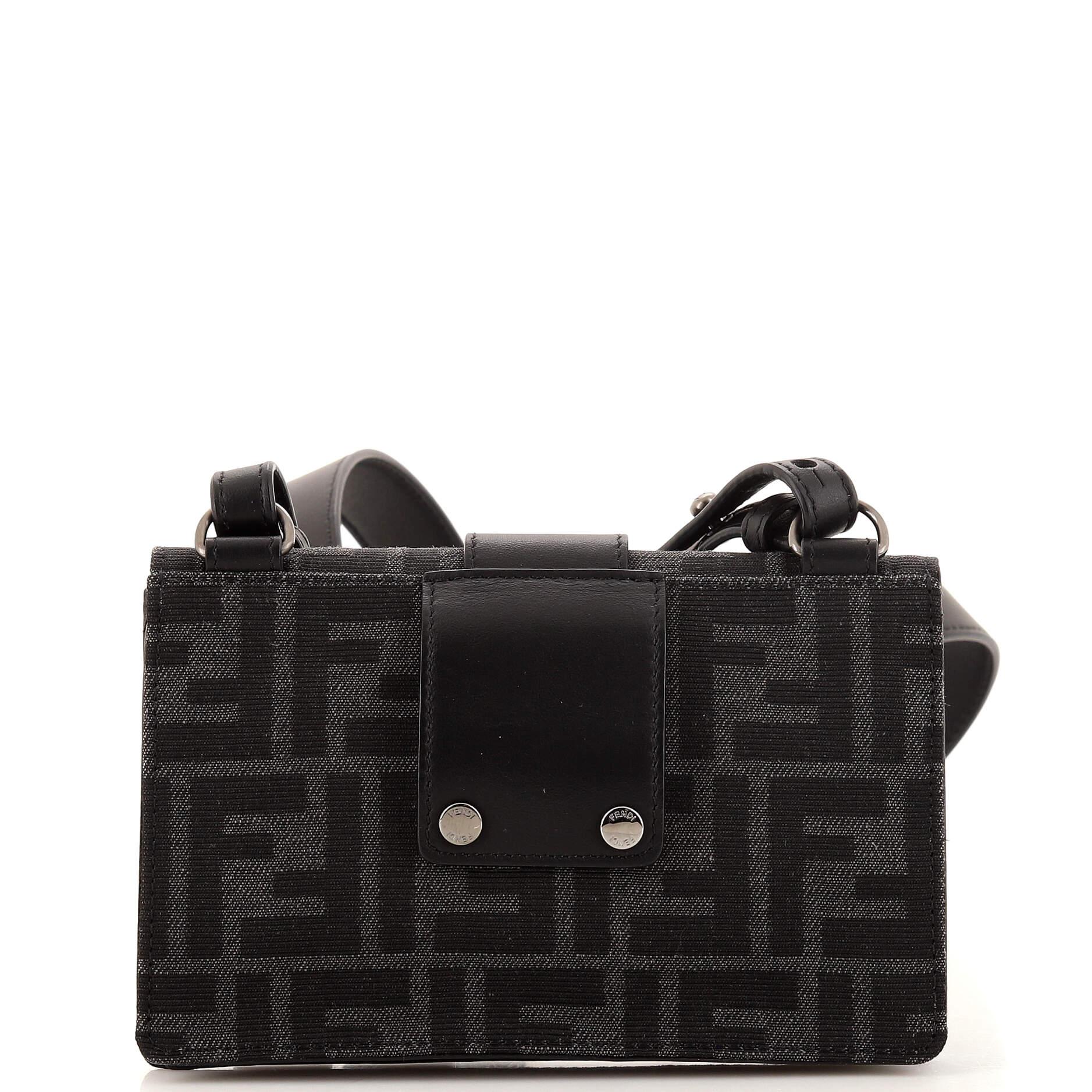 fendi baguette pouch