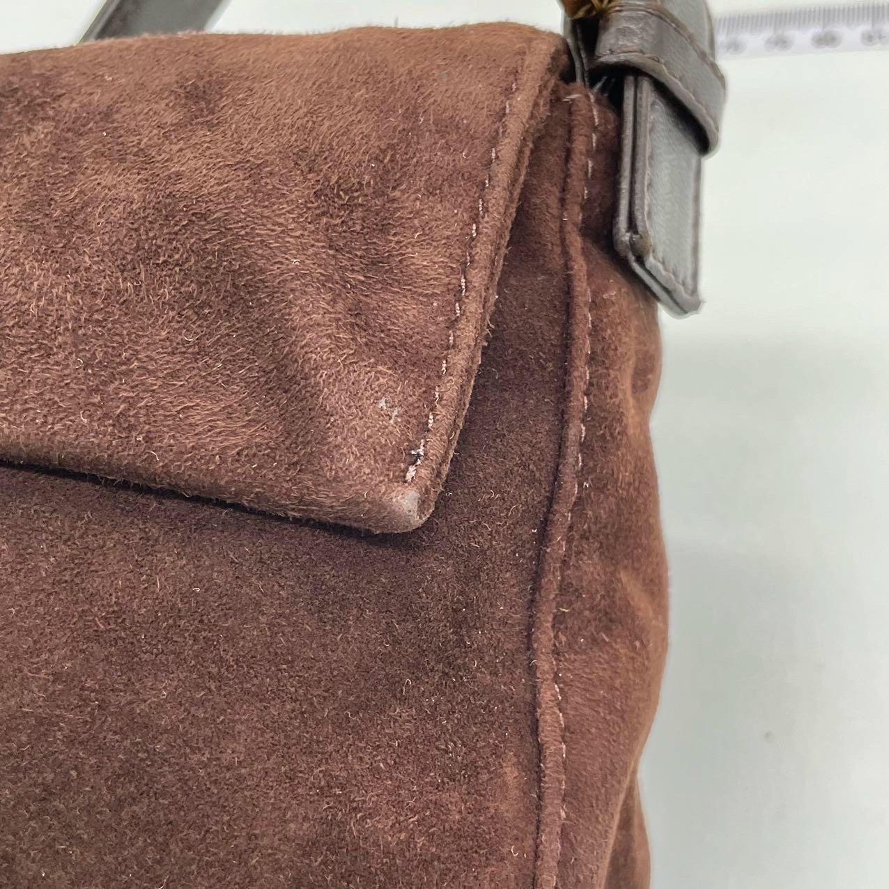 Fendi Baguette Dark Chocoalte Brown Suede Leather Shoulder Bag For Sale 6