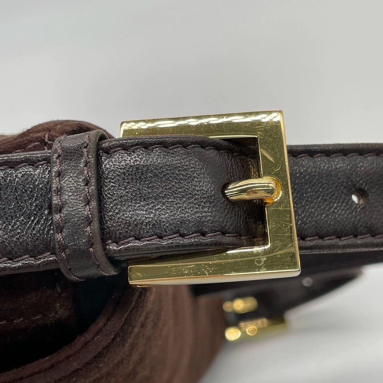 Fendi Baguette Dark Chocoalte Brown Suede Leather Shoulder Bag For Sale 7