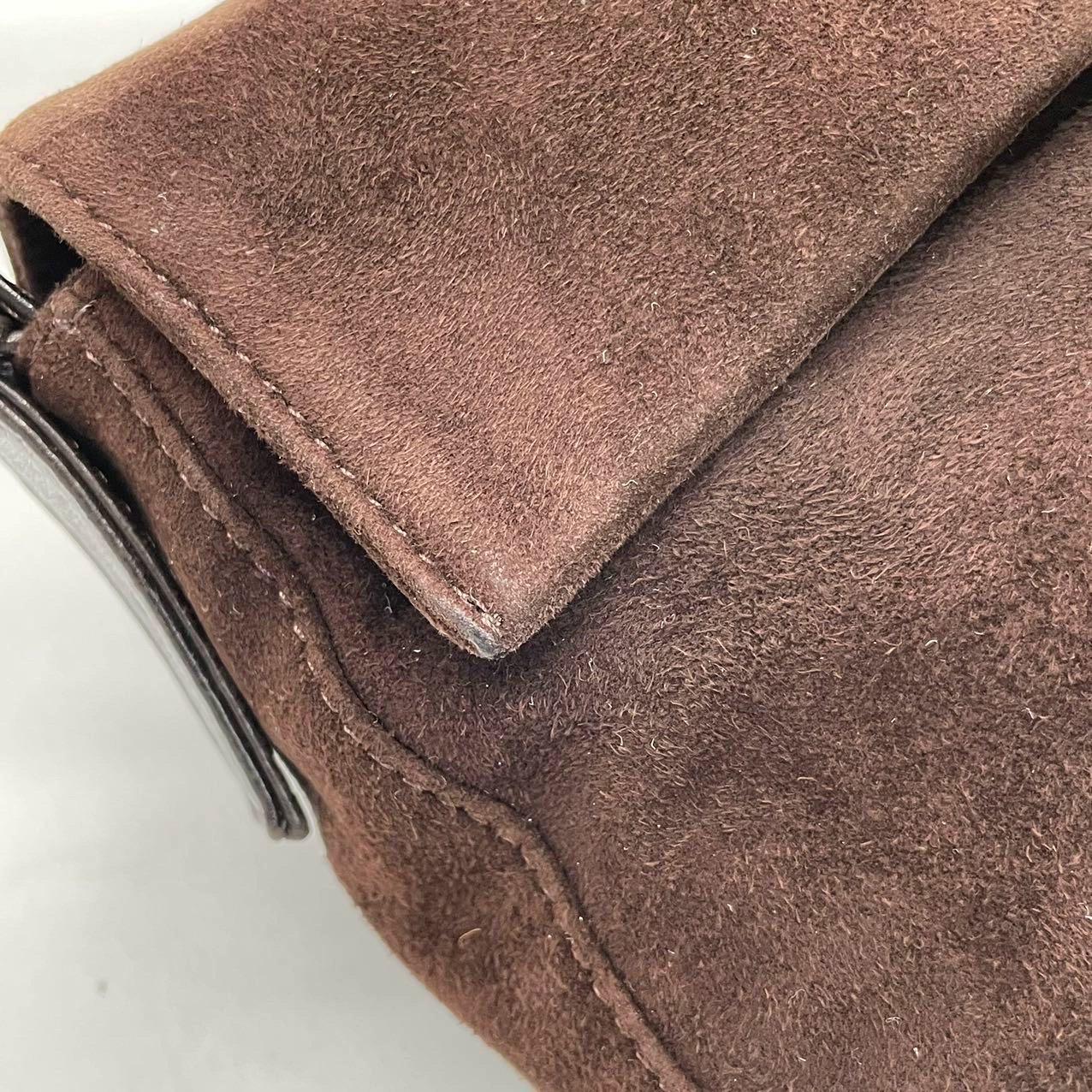 Fendi Baguette Dark Chocoalte Brown Suede Leather Shoulder Bag For Sale 9