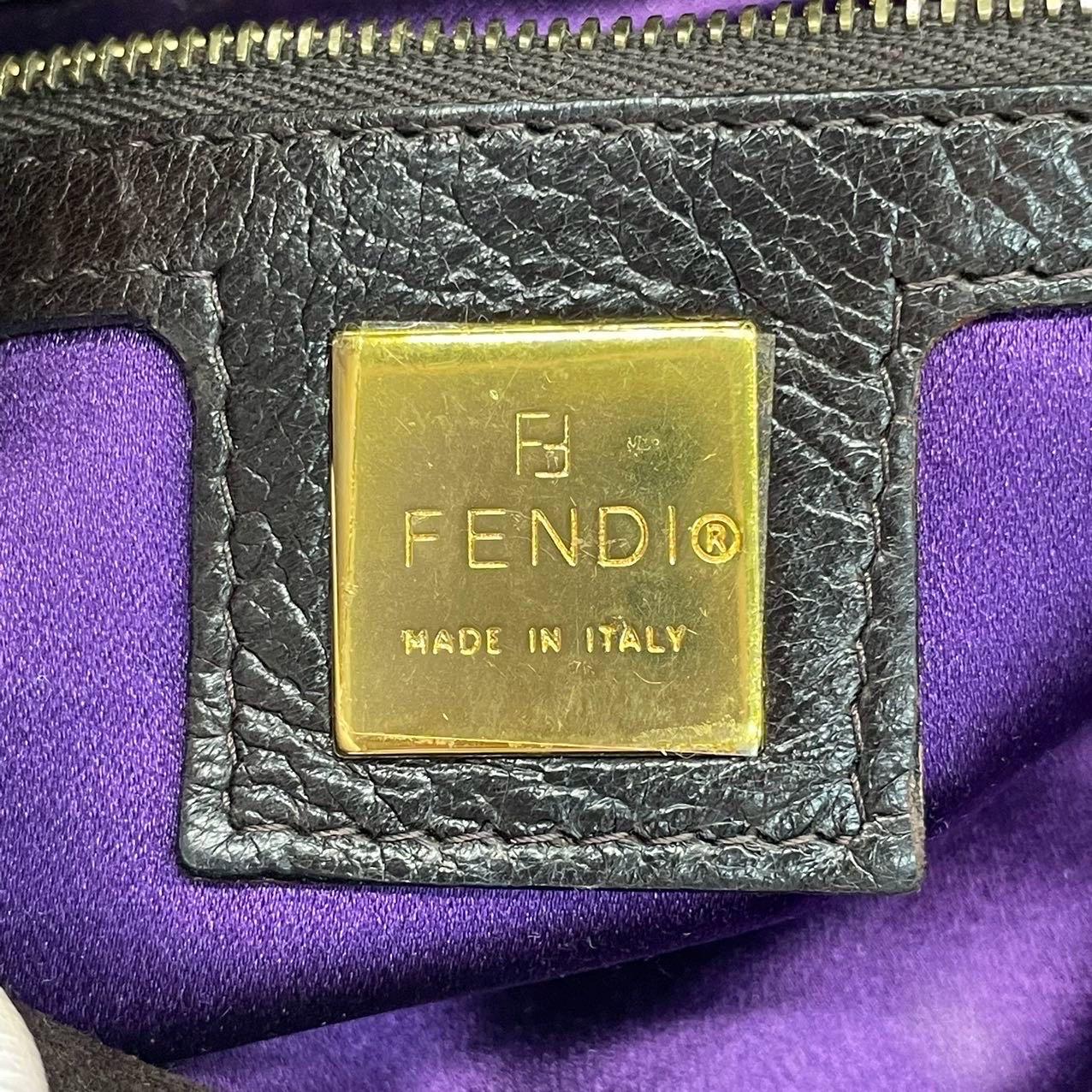 Fendi Baguette Dark Chocoalte Brown Suede Leather Shoulder Bag For Sale 3
