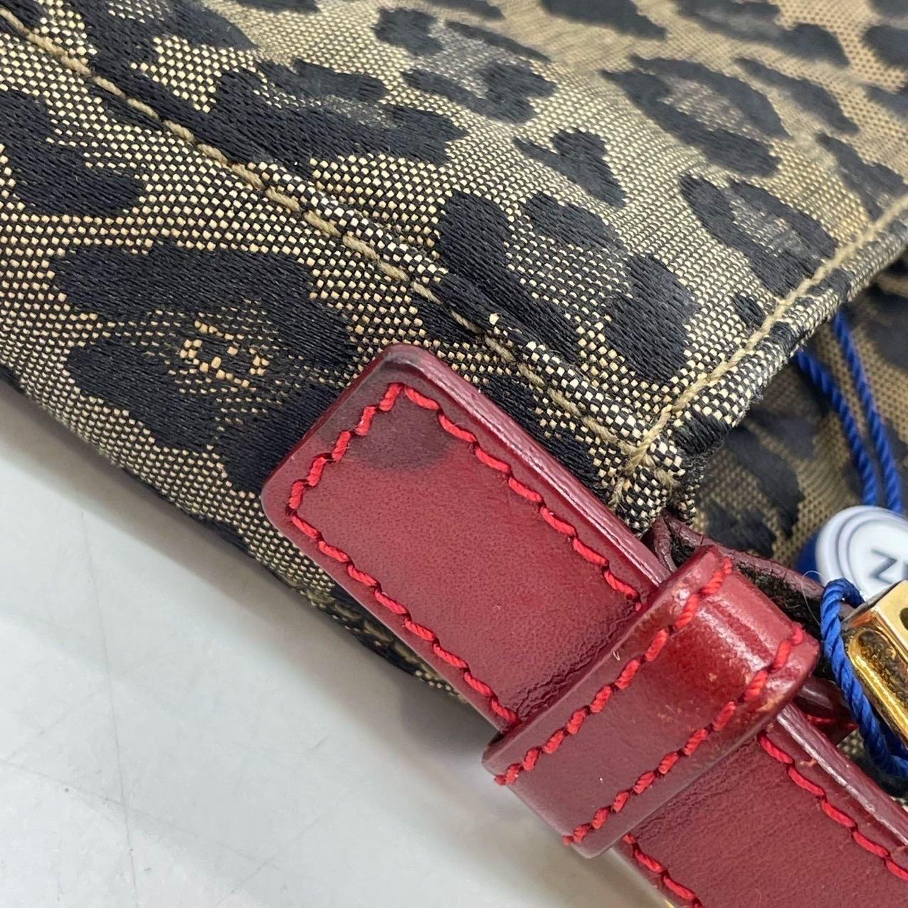 Fendi Baguette Denim Leopard Print with Red Leather Gold Hardware For Sale 12