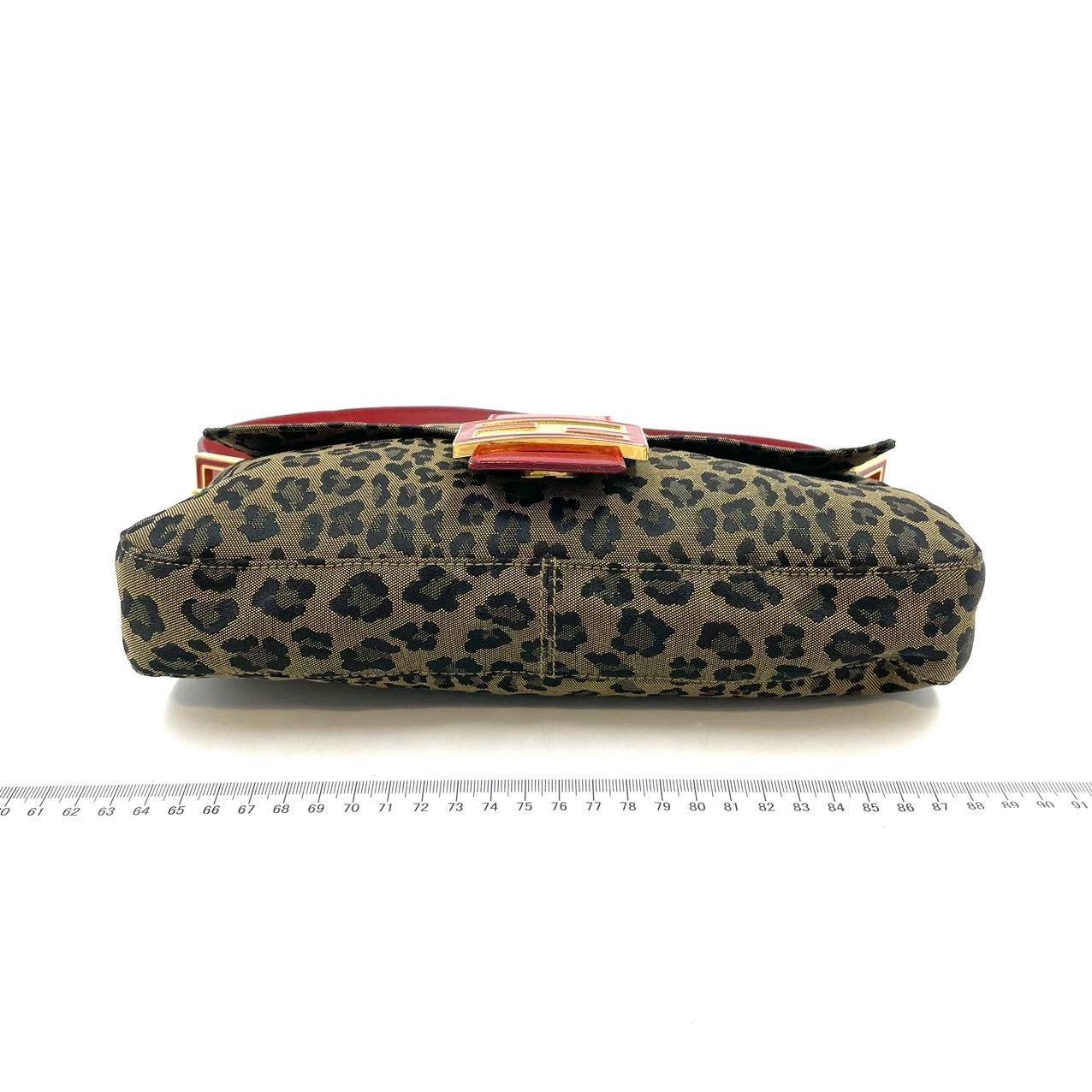 Fendi Baguette Denim Leopard Print with Red Leather Rare In Excellent Condition For Sale In AUBERVILLIERS, FR