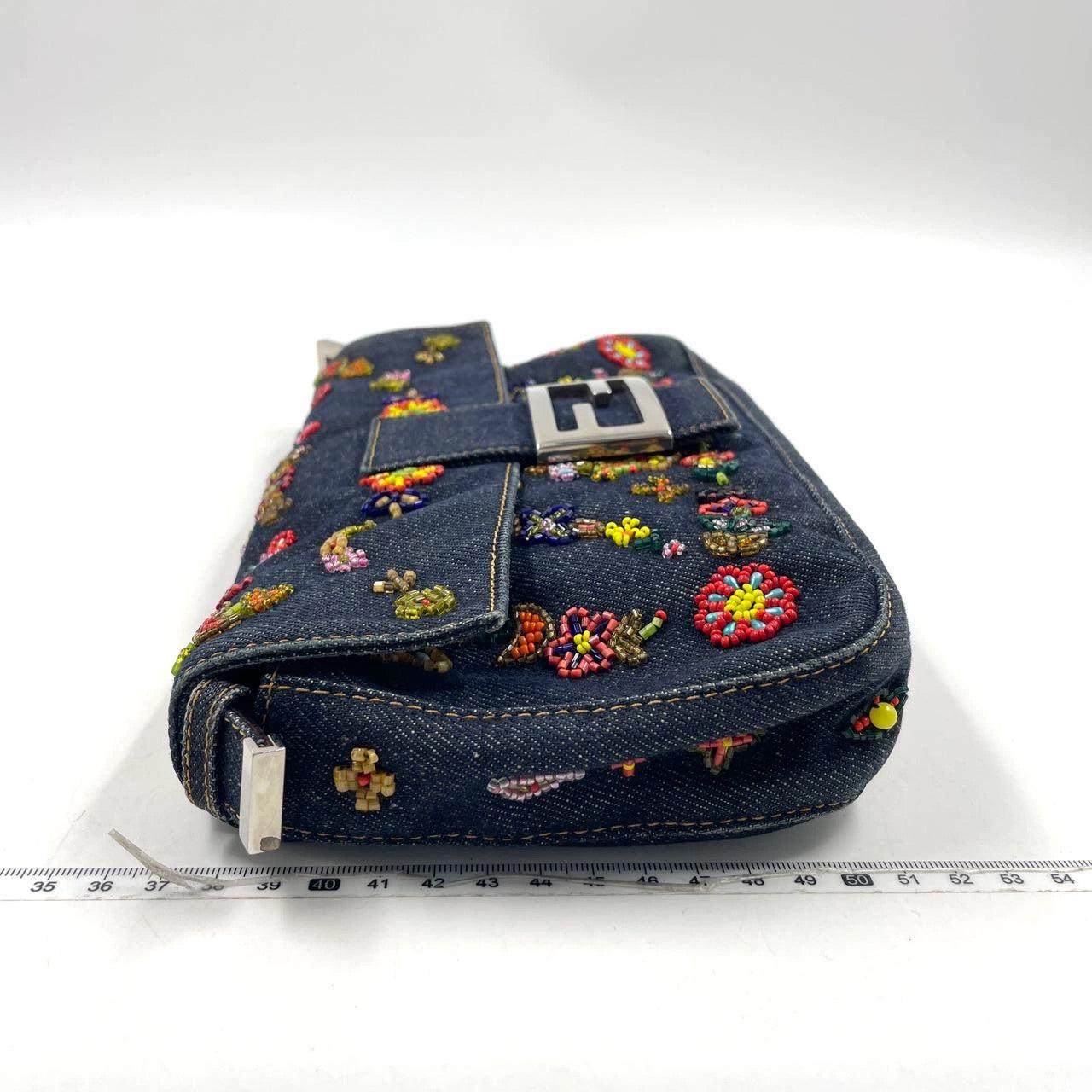 Fendi Baguette Denim with Floral Beads 25 Anniversary Special Collection In Excellent Condition In AUBERVILLIERS, FR