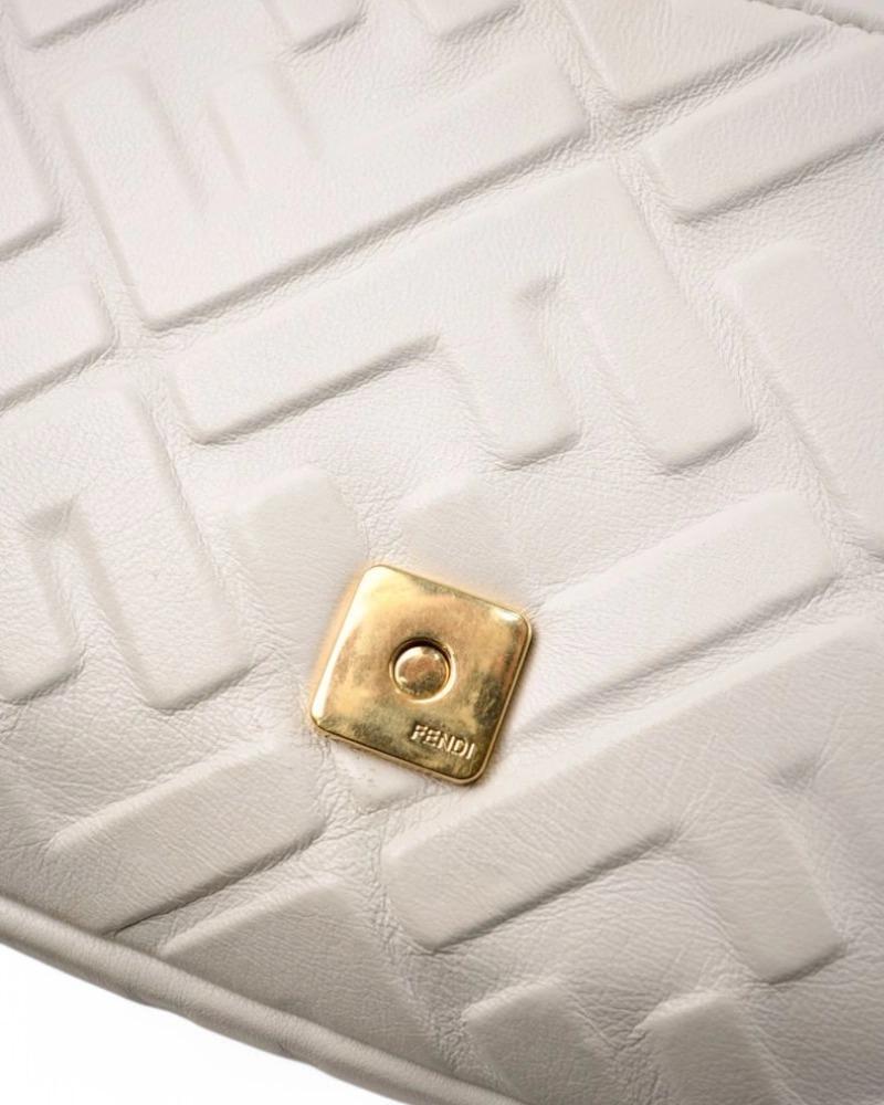Fendi Baguette Embossed FF Medium Bianco 5