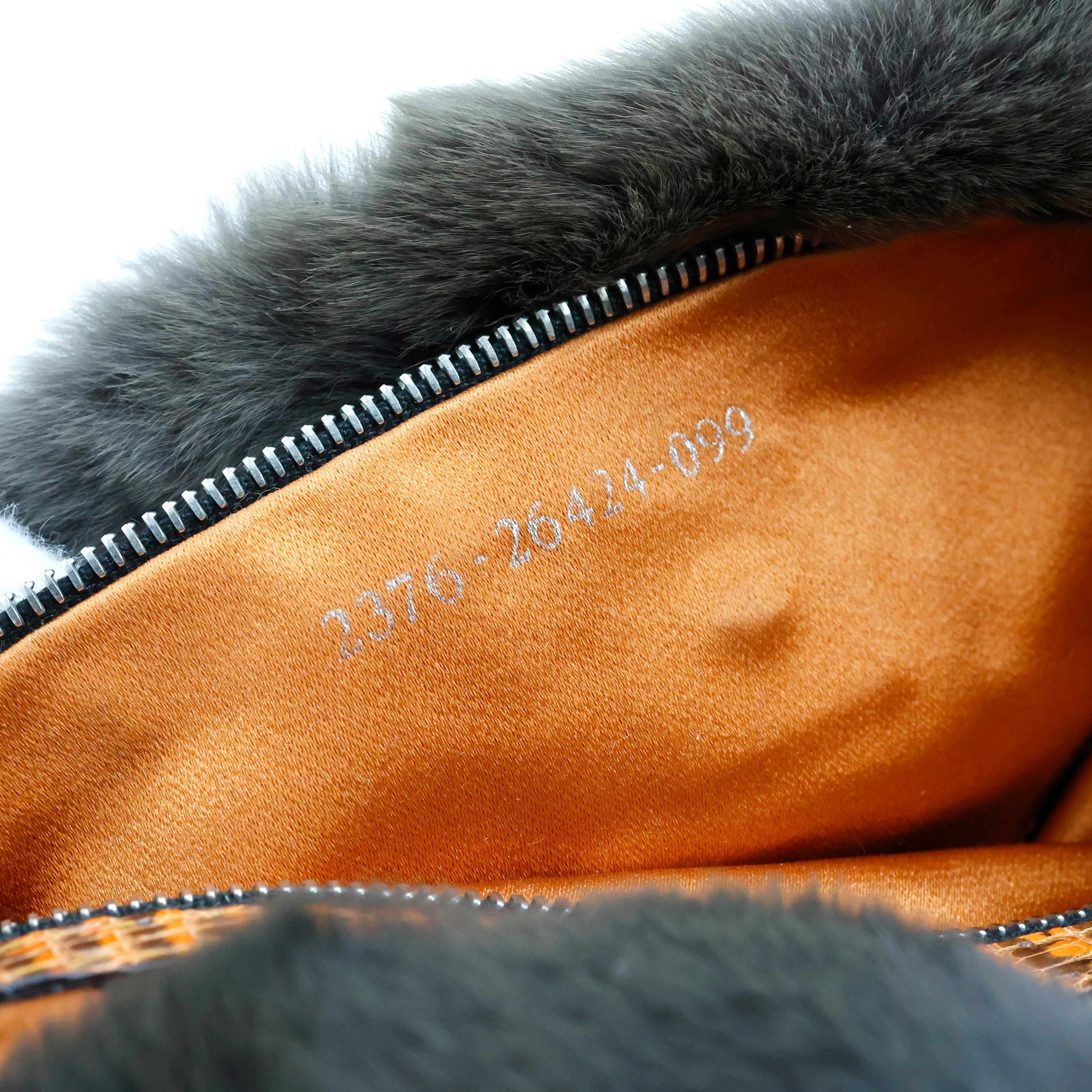 Fendi Baguette Fendi embroidered baguette bag in fur and python leather For Sale 3