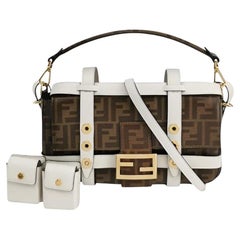 Fendi Baguette in tessuto smaltato Vitello Century FF 1974 Baguette Cage Mogano Panna