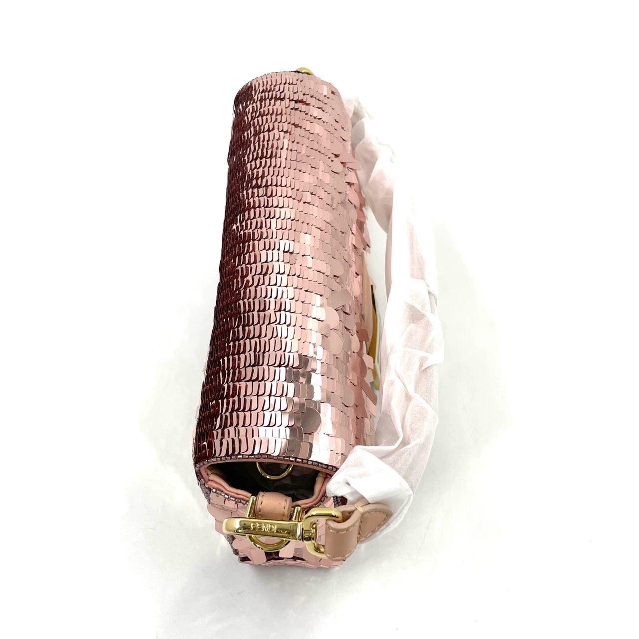 Fendi Baguette Glitter Pailletten Vitello Grace Sex & the City Baby Pink im Zustand „Neu“ in AUBERVILLIERS, FR