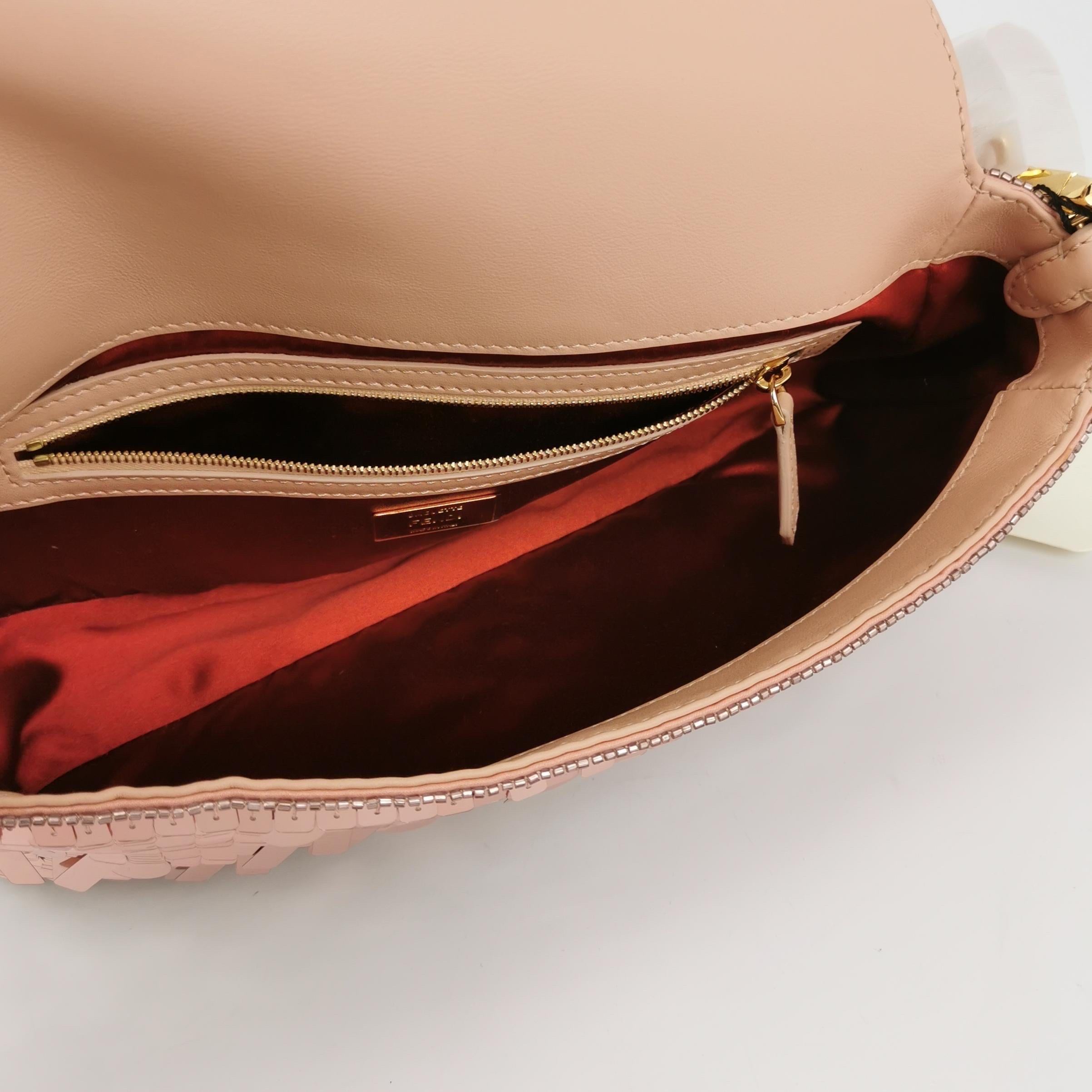 Fendi Baguette Glitter Sequins Paillettes Vitello Grace Sex & the City Baby Pink For Sale 1