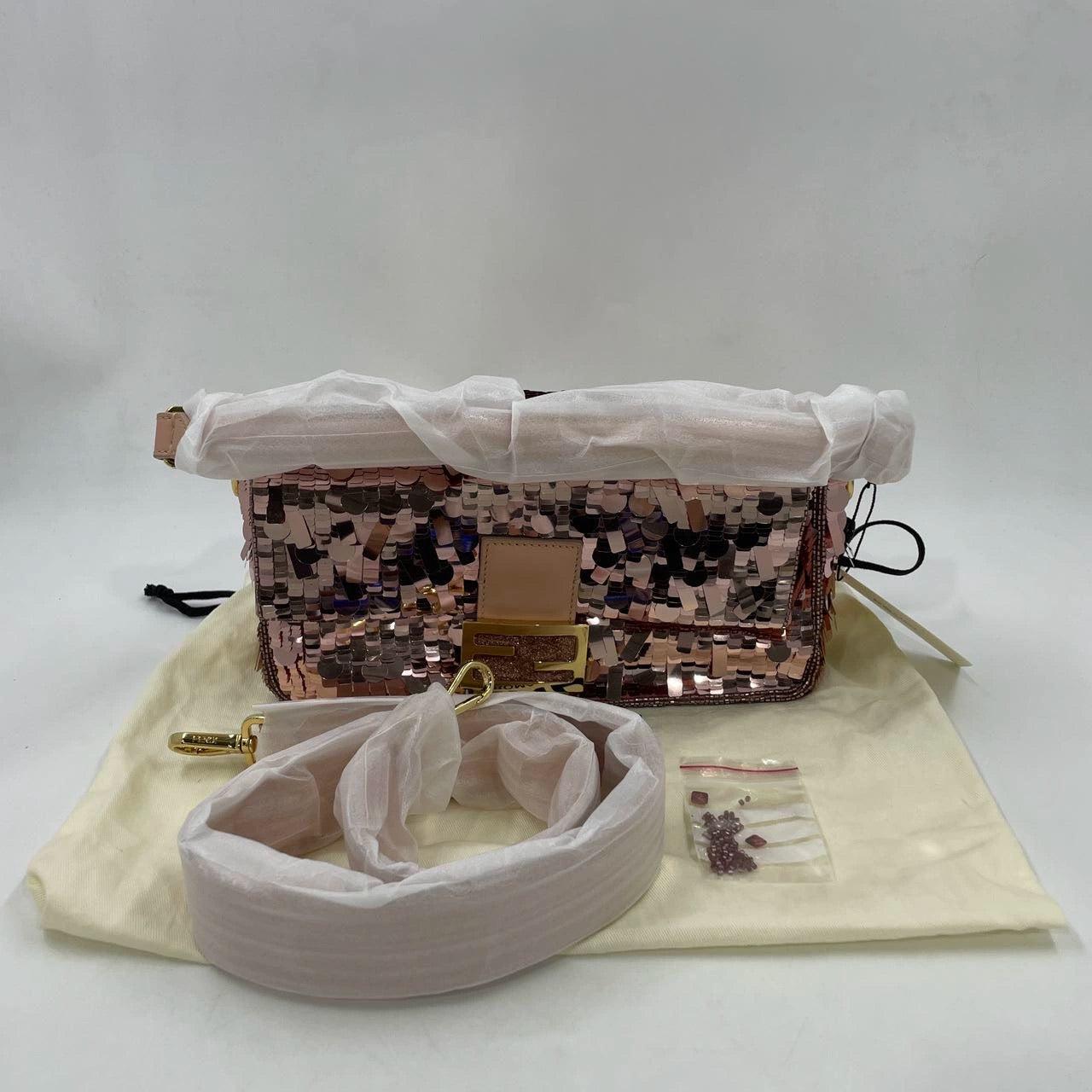 Fendi Baguette Glitter Pailletten Vitello Grace Sex & the City Baby Pink 3