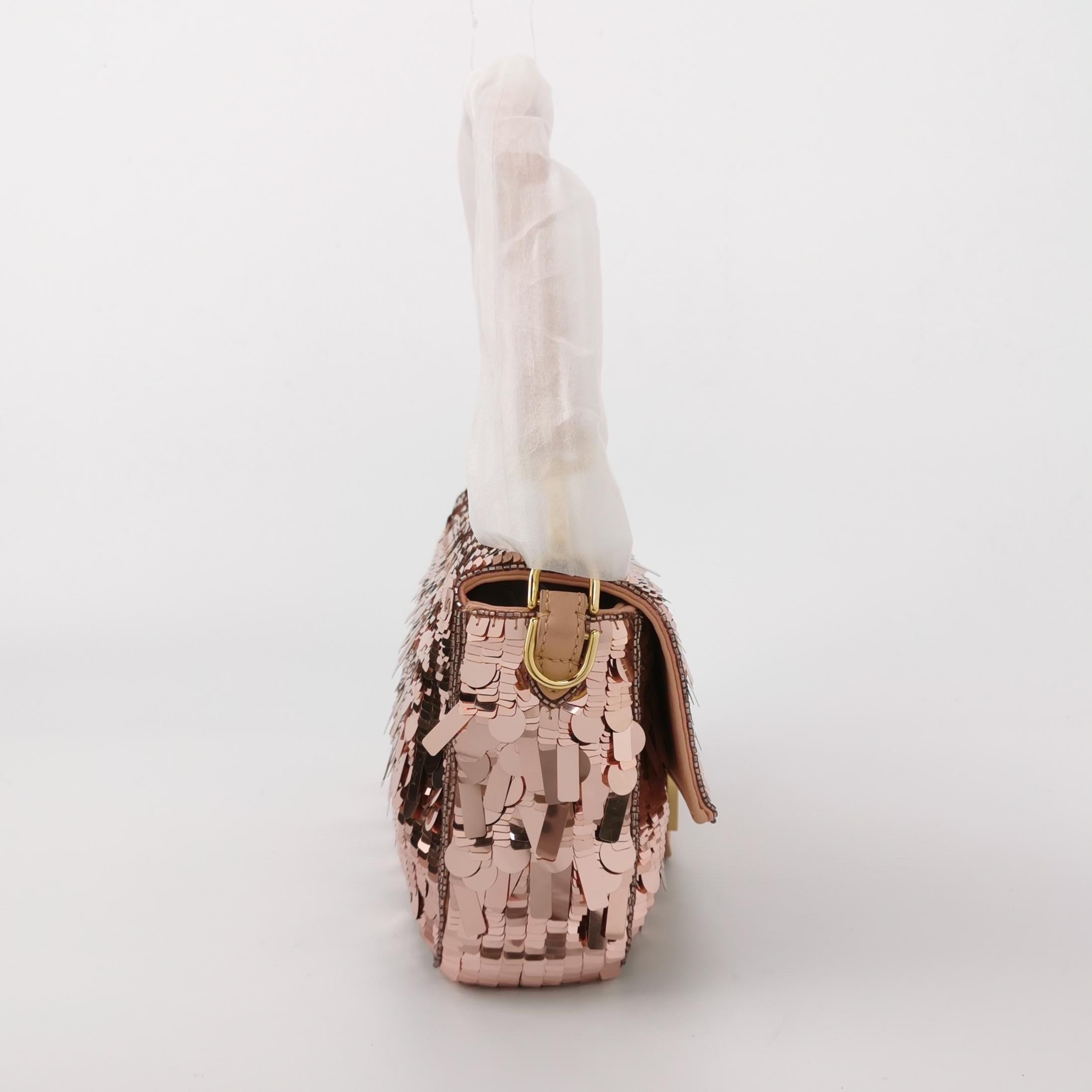 Fendi Baguette Glitter Sequins Paillettes Vitello Grace Sex & the City Baby Pink For Sale 4