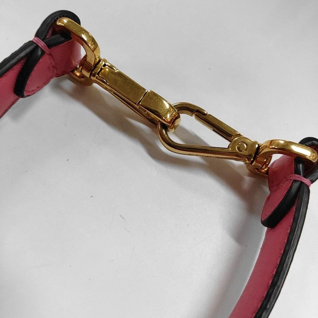 Fendi Baguette Lambskin Leather Crossbody Bag Medium Pink For Sale 8