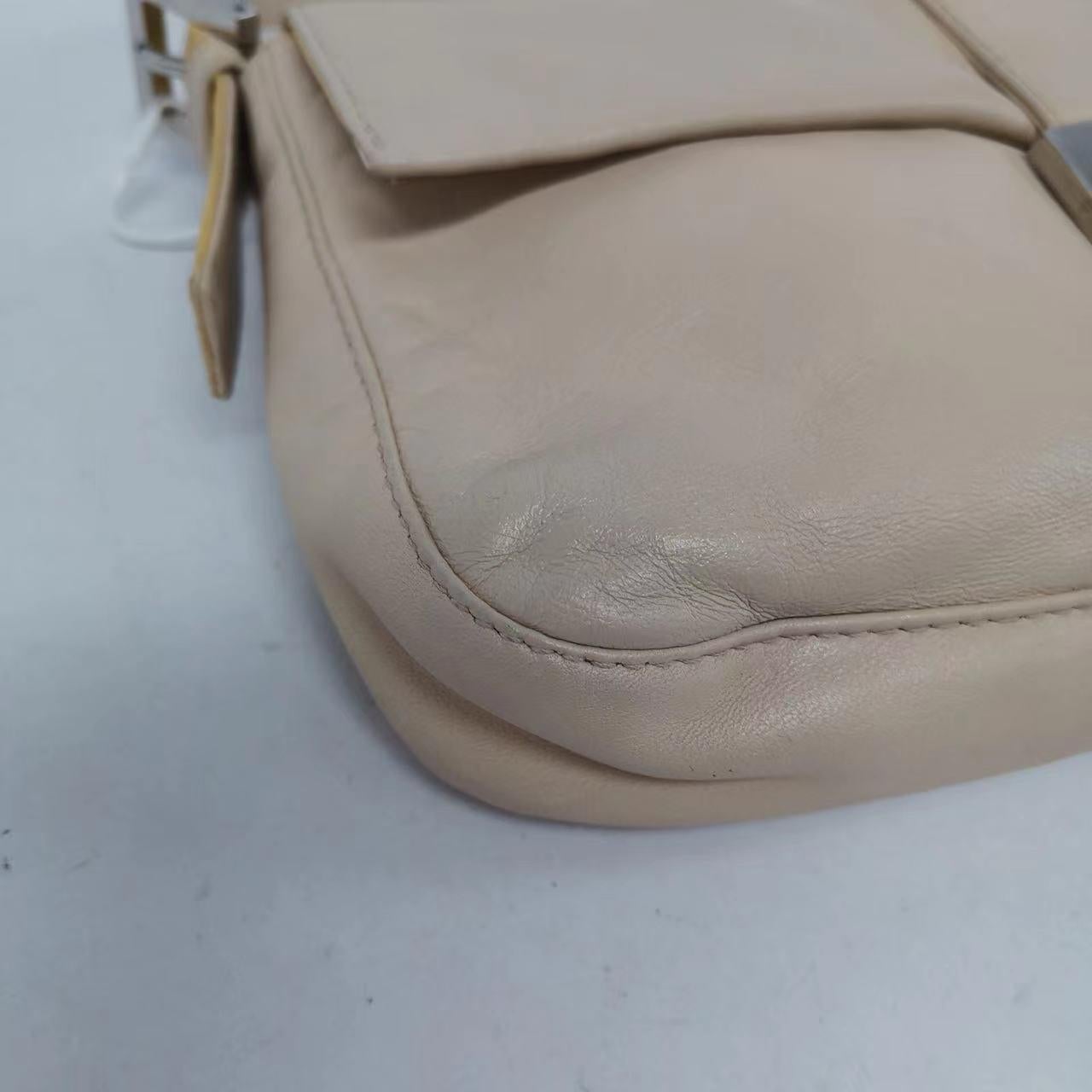 Fendi Baguette Lambskin Leather Shoulder Bag Beige Yellow For Sale 10