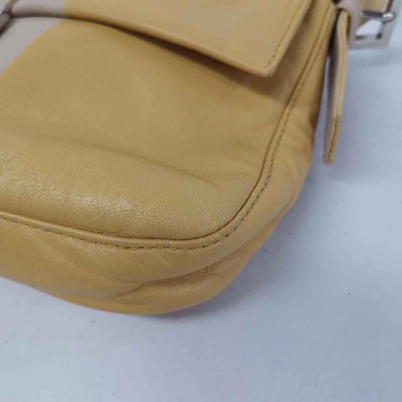 Fendi Baguette Lambskin Leather Shoulder Bag Beige Yellow For Sale 11