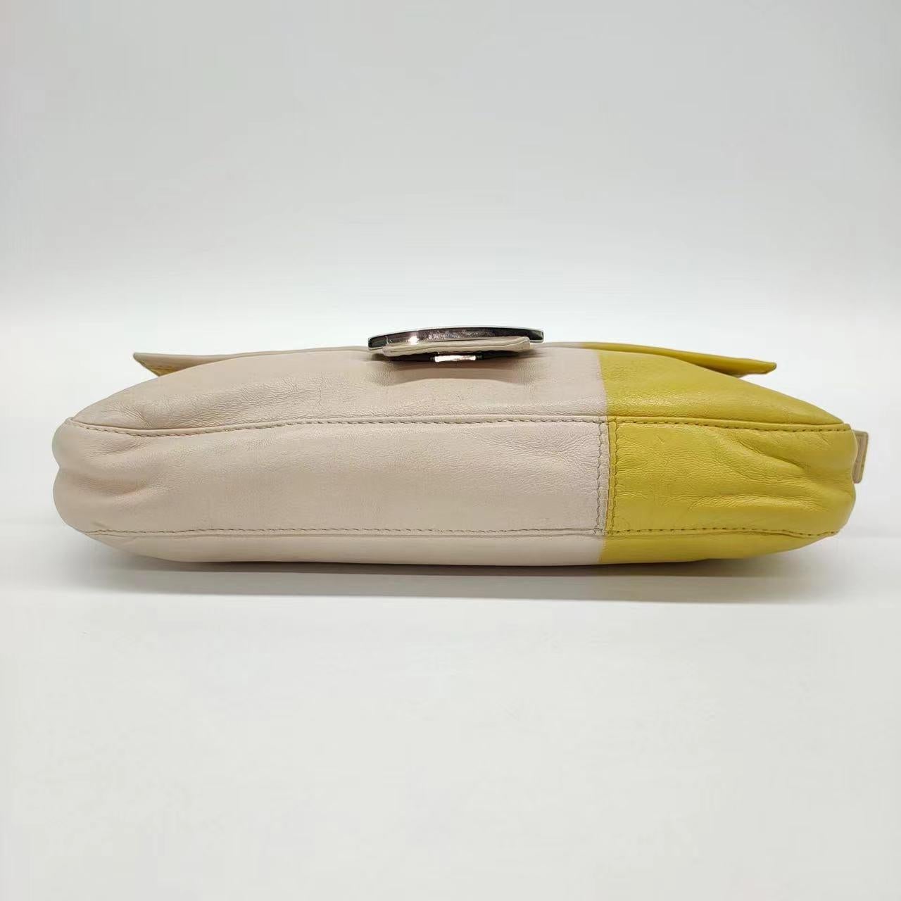 Fendi Baguette Lambskin Leather Shoulder Bag Beige Yellow For Sale 2