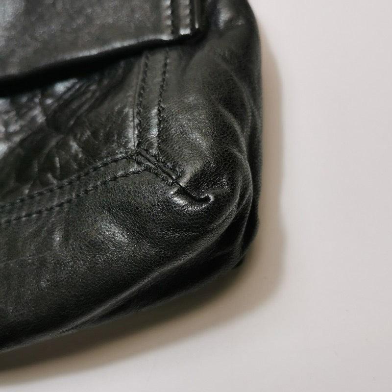 Sac à bandoulière Fendi en cuir baguette avec franges sauvages en vente 7