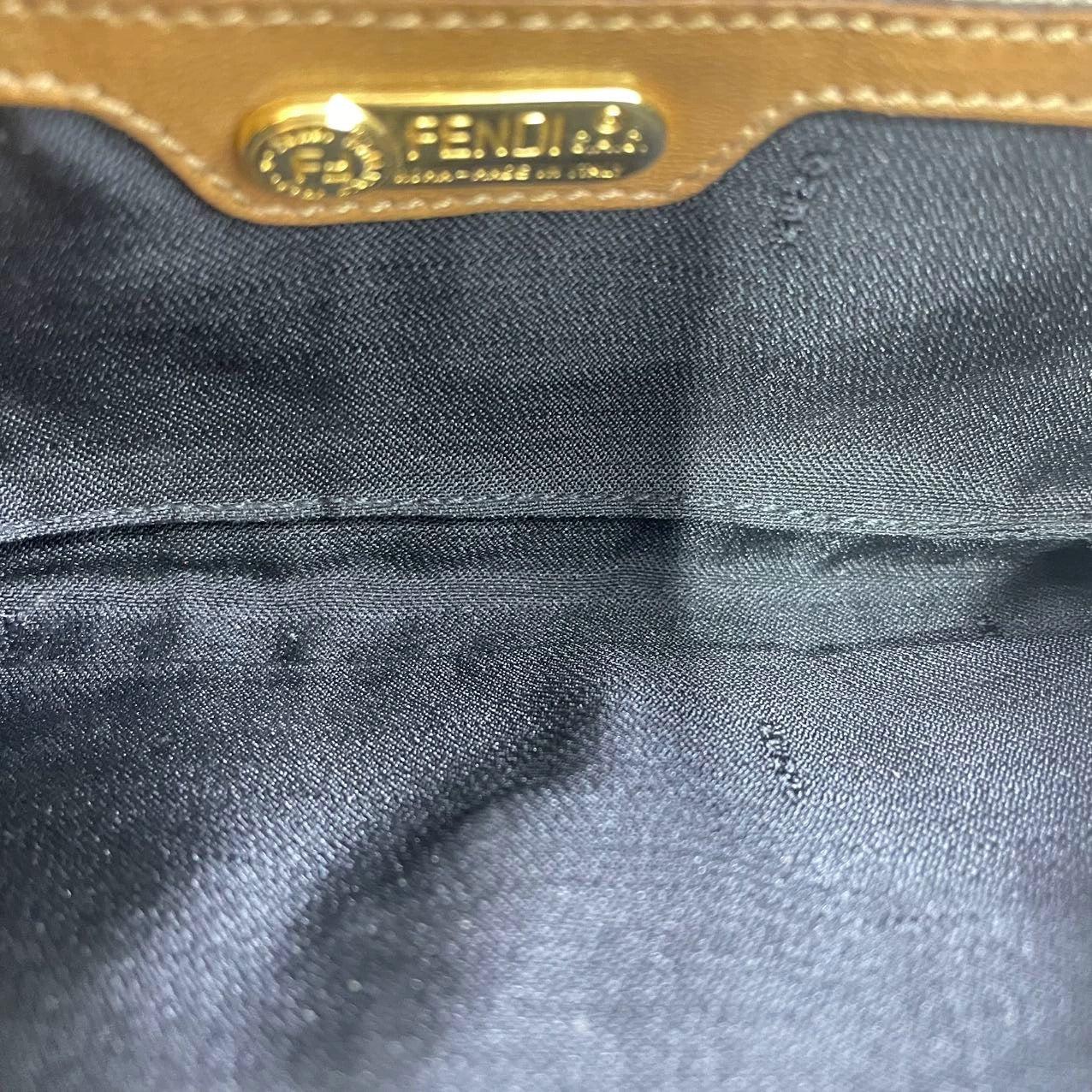 Fendi Baguette Light Camel Brown Suede Leather Shoulder Bag For Sale 4