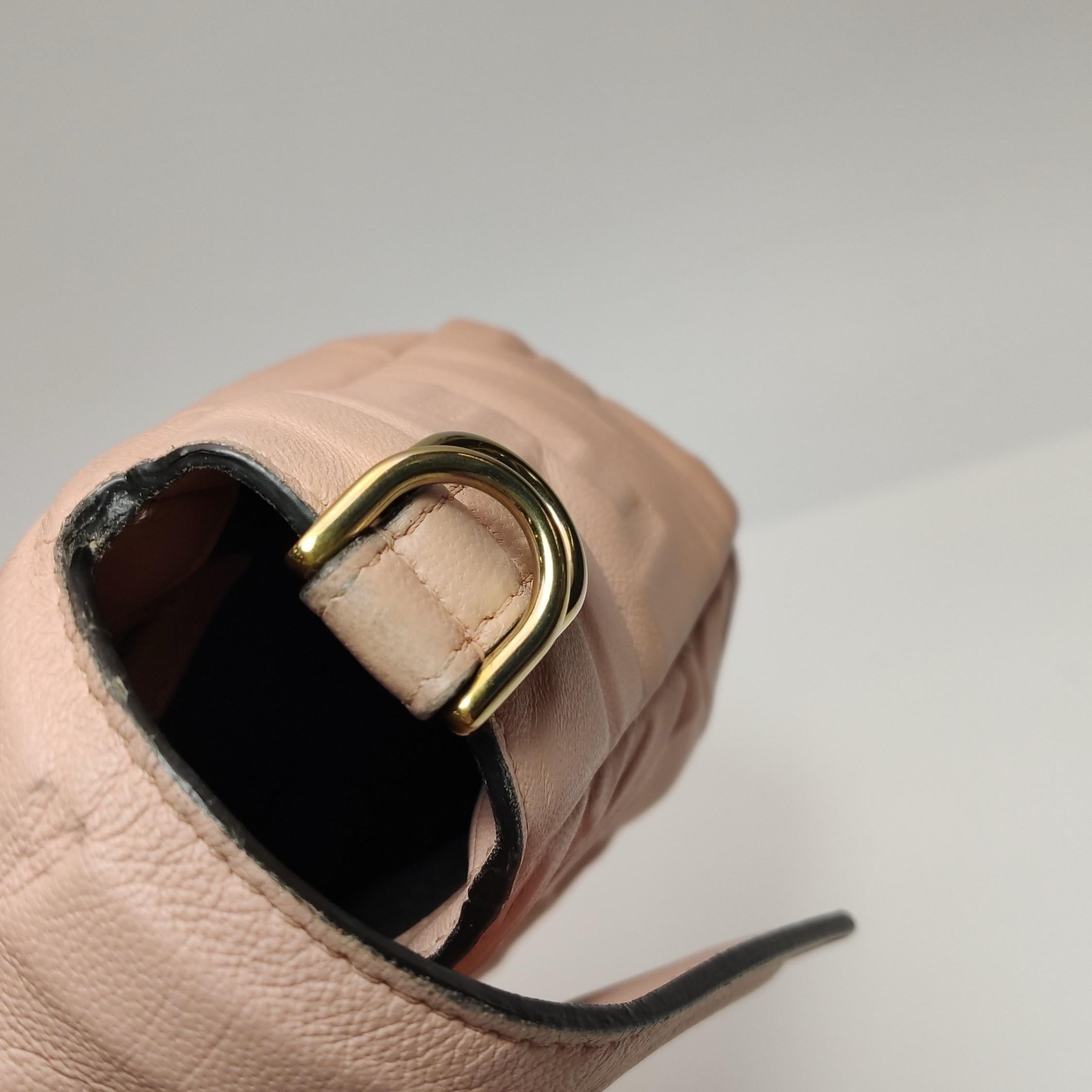 Fendi Baguette Light Pink Medium Lambskin Leather Crossbody Bag Gold Hardware For Sale 5