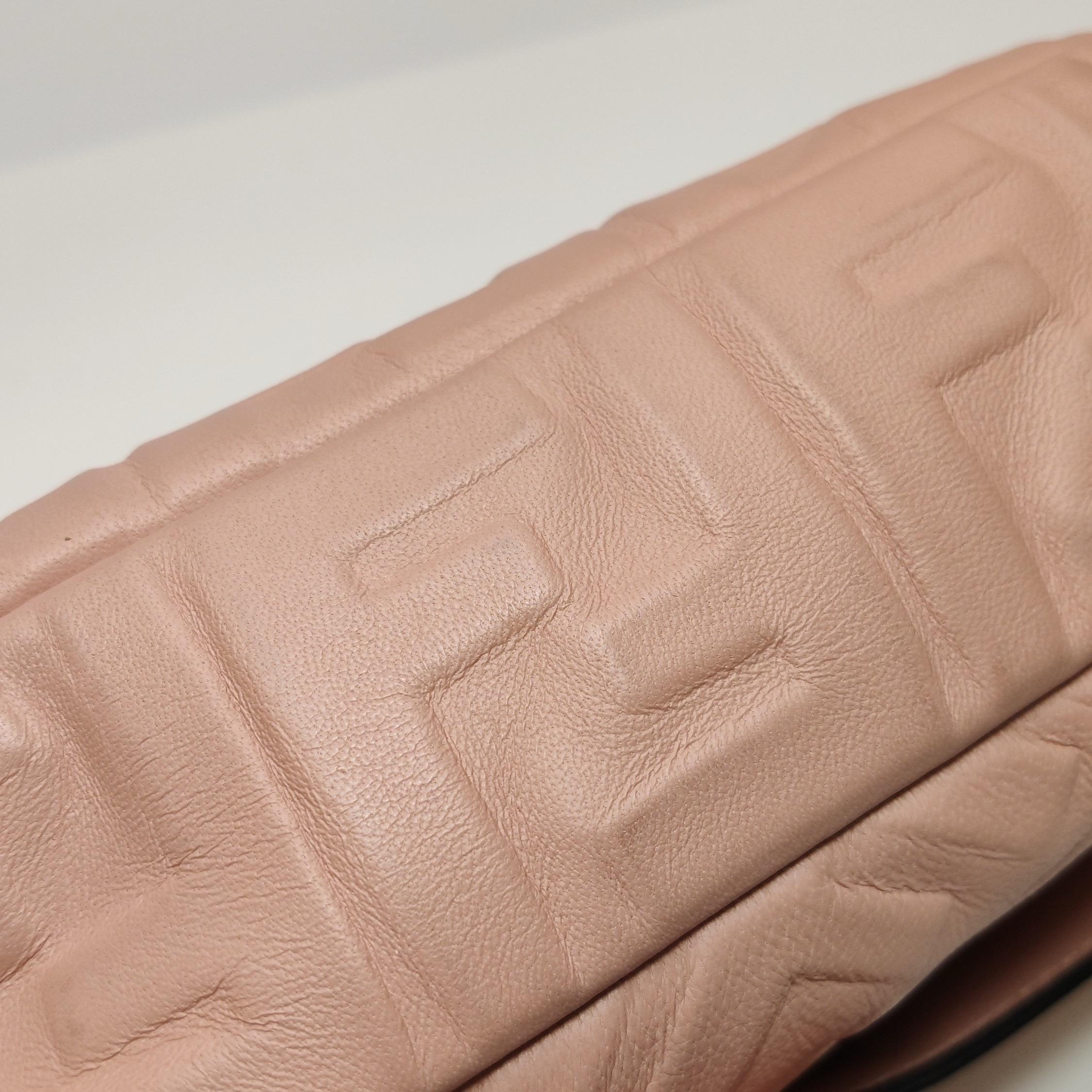 Fendi Baguette Light Pink Medium Lambskin Leather Crossbody Bag Gold Hardware For Sale 8