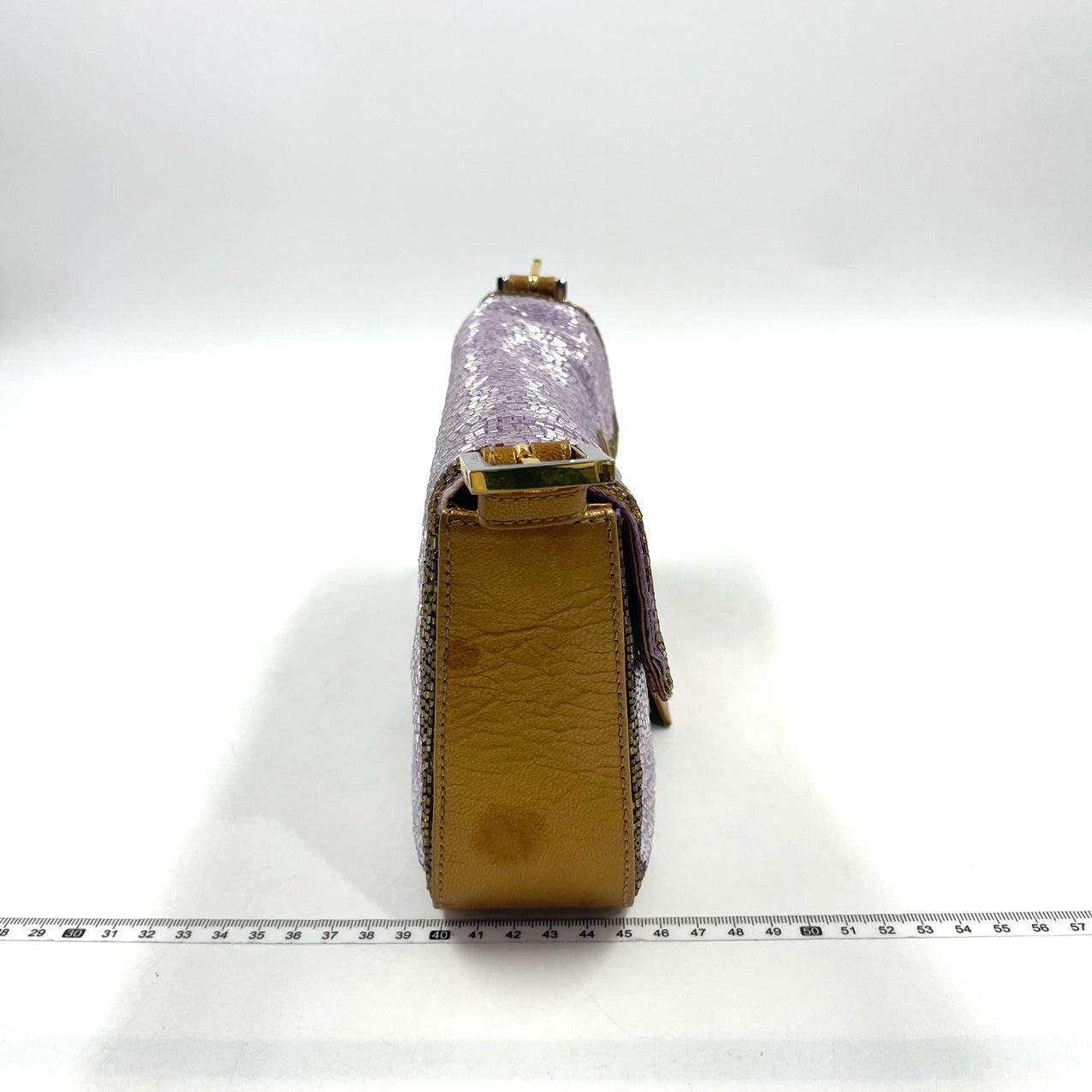 FENDI Baguette Lilac Purple Glitter beads and Gold Leather In Good Condition In AUBERVILLIERS, FR