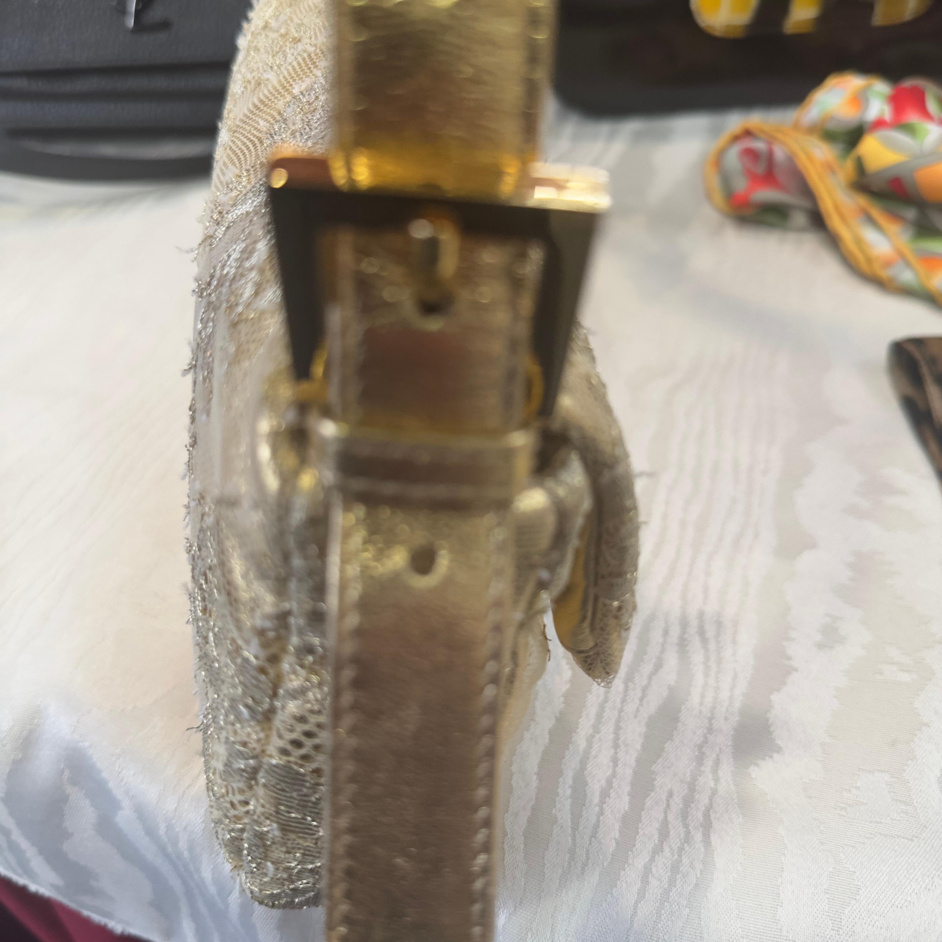Fendi baguette limited edition pari al nuovo in vendita 2