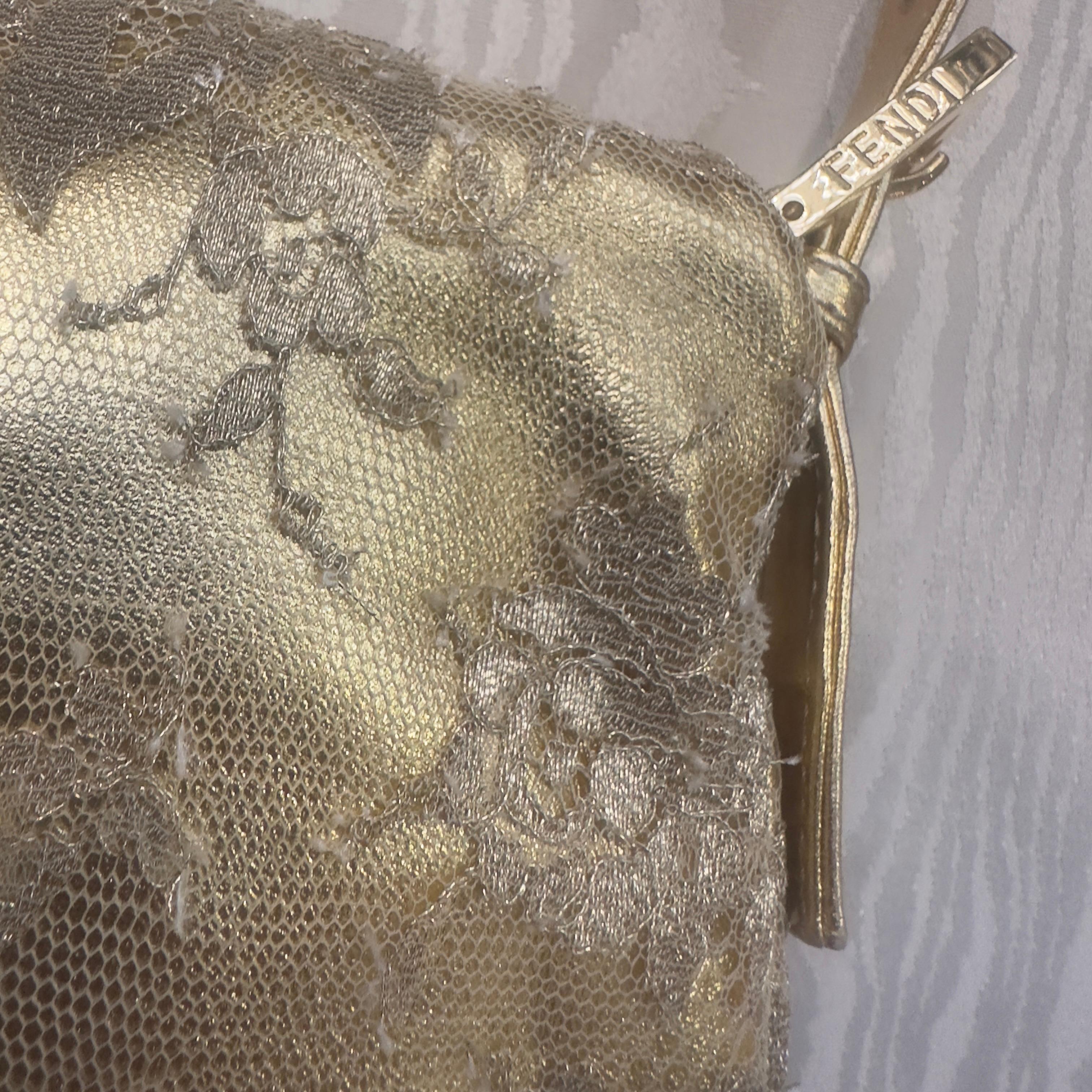 Fendi baguette limited edition pari al nuovo in vendita 4