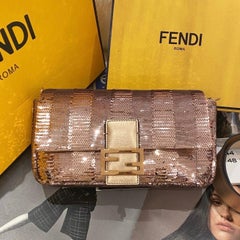 Fendi Baguette Medium Pink Glitter Sequins Valentine's Special Crossbody Bag Fendi Baguette Medium Pink Glitter Sequins Valentine's Special Crossbody Bag