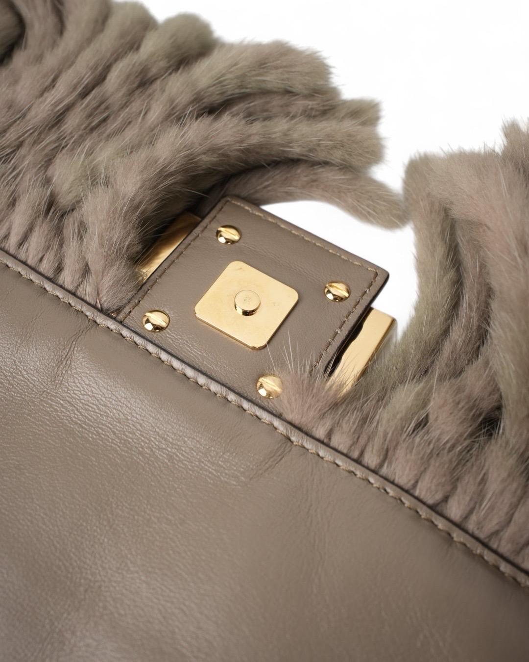 Fendi Baguette Medium Tortora en vente 6