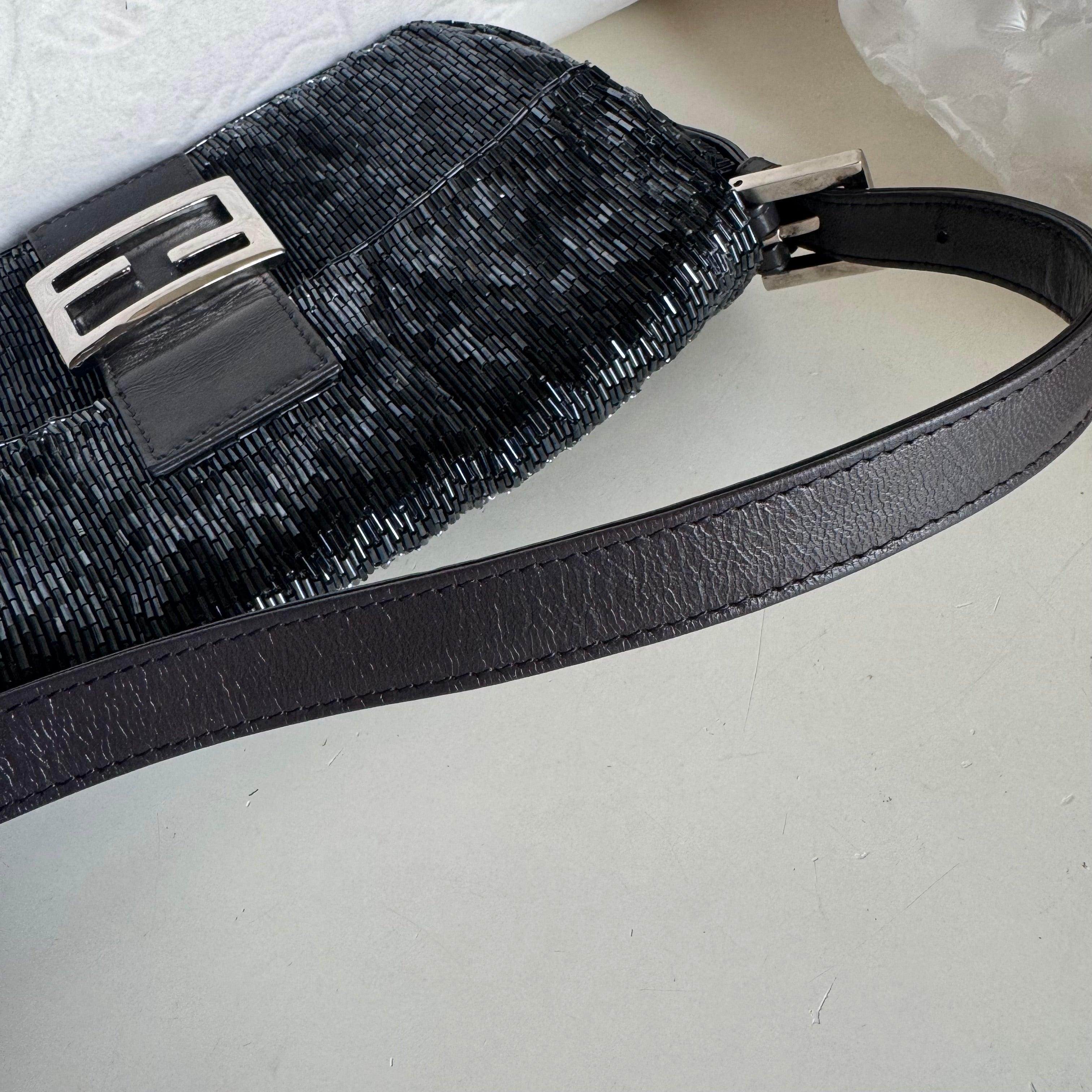 Fendi Baguette Metallic Navy Black Glittering Waterfall Beads Shoulder Bag For Sale 10