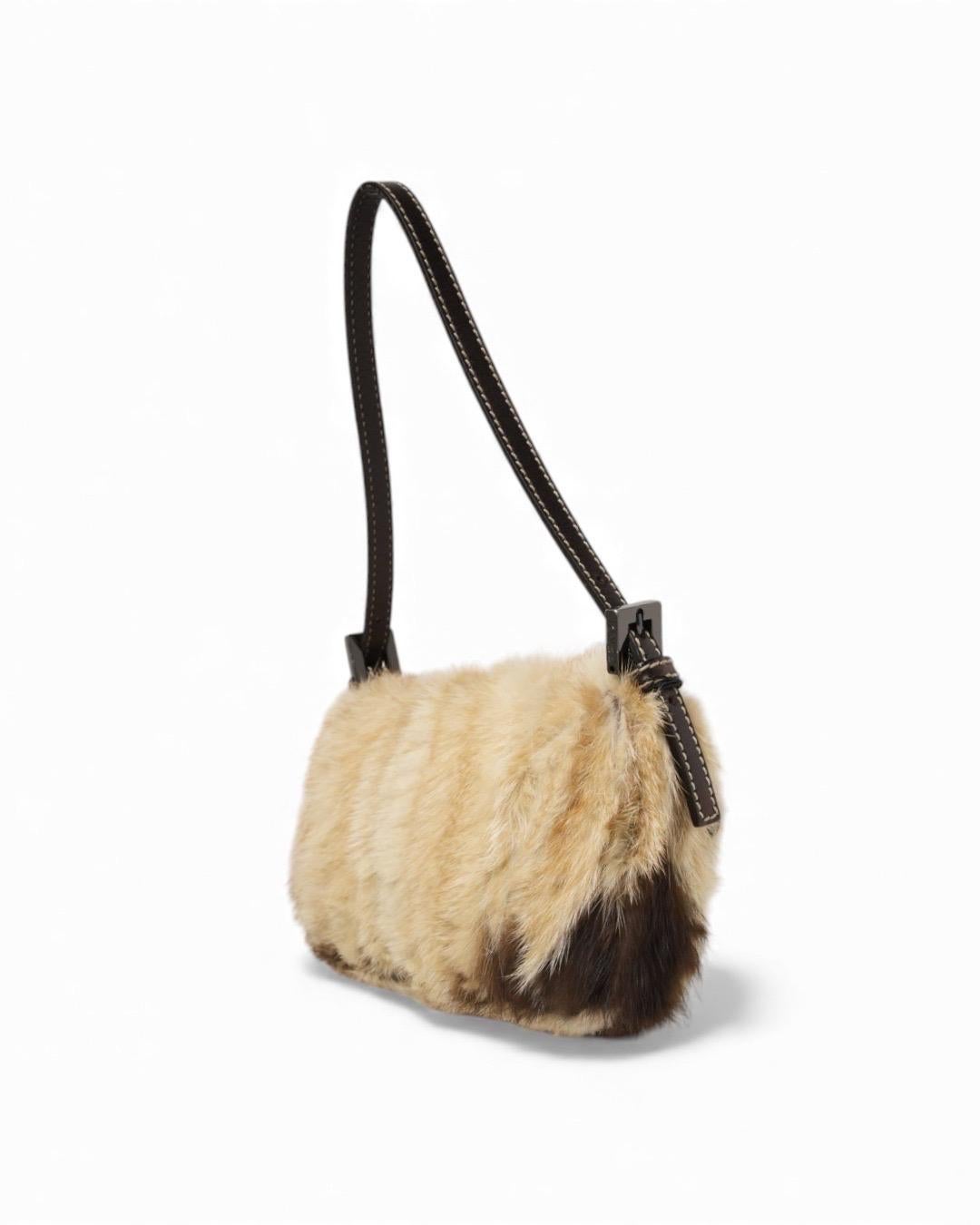Fendi Baguette Mini  Beige en vente 2