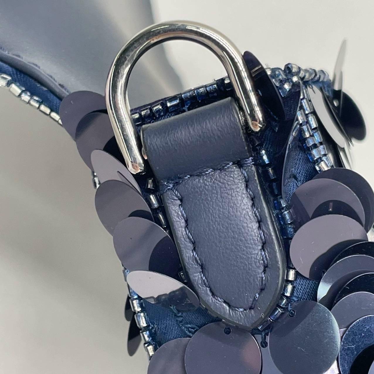 Fendi Baguette Mini Navy Sequins Chain Strap Crossbody Bag en vente 11
