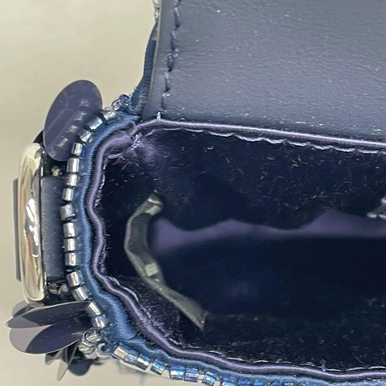 Fendi Baguette Mini Navy Sequins Chain Strap Crossbody Bag en vente 12