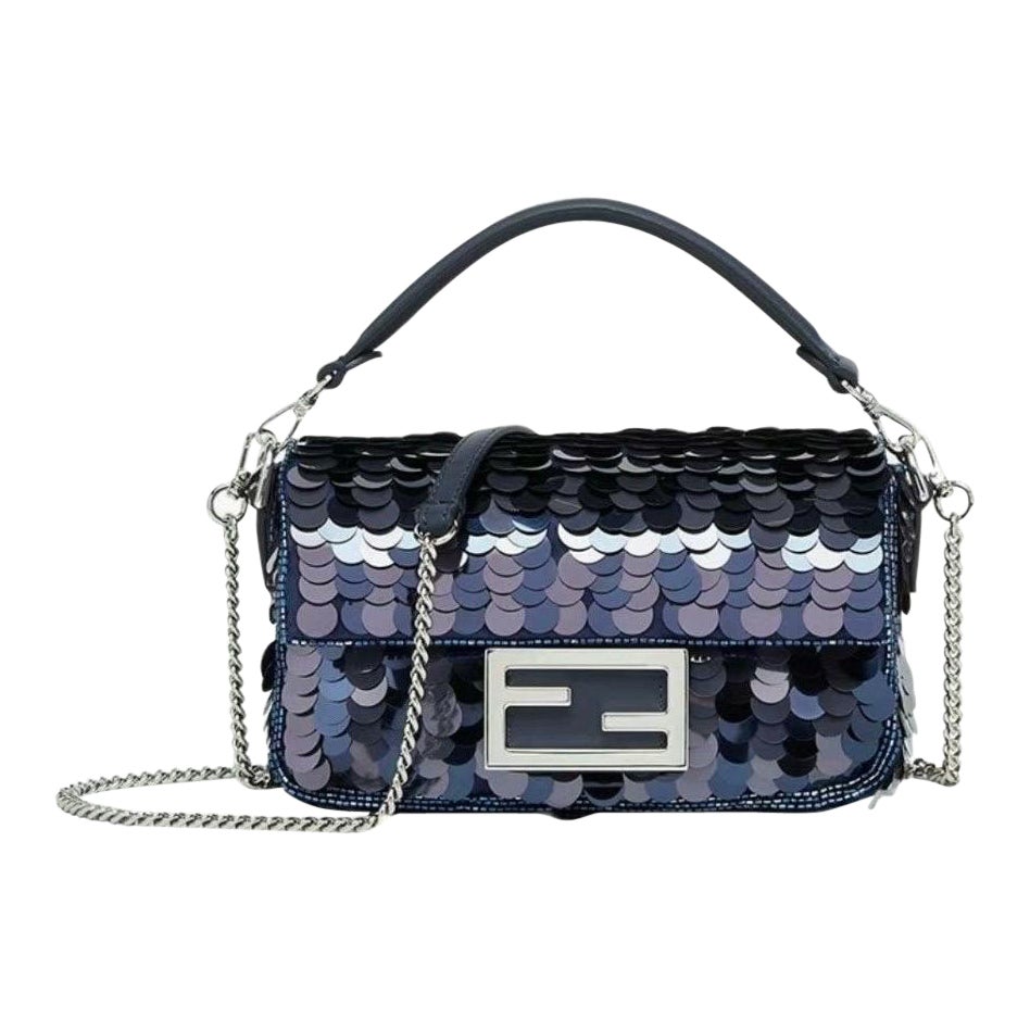 Fendi Baguette Mini Bolso Crossbody con Correa de Cadena y Lentejuelas Azul Marino