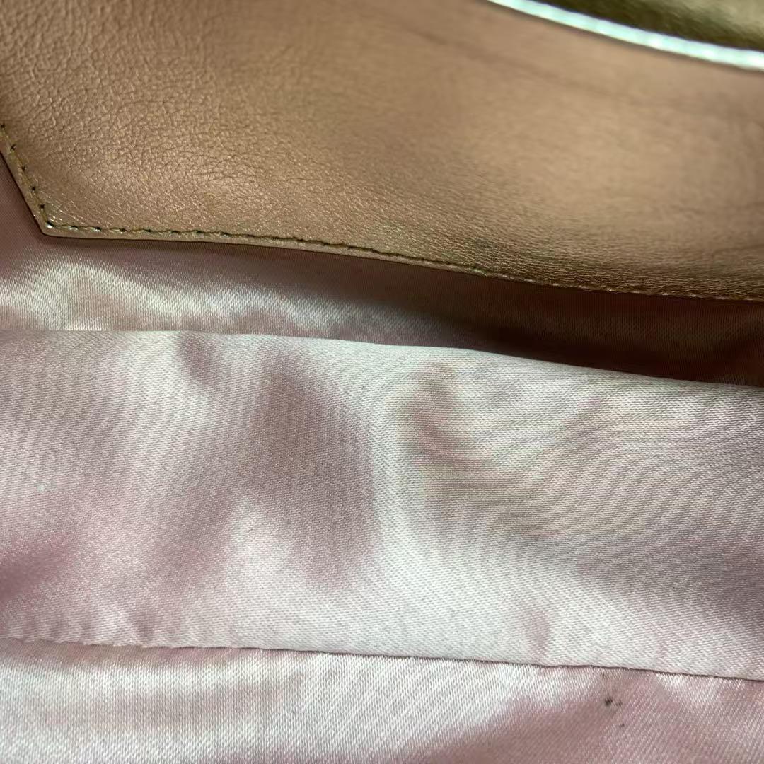 Fendi Baguette Mini Rosa Glitter Paillettes Borsa a tracolla Speciale San Valentino in vendita 12