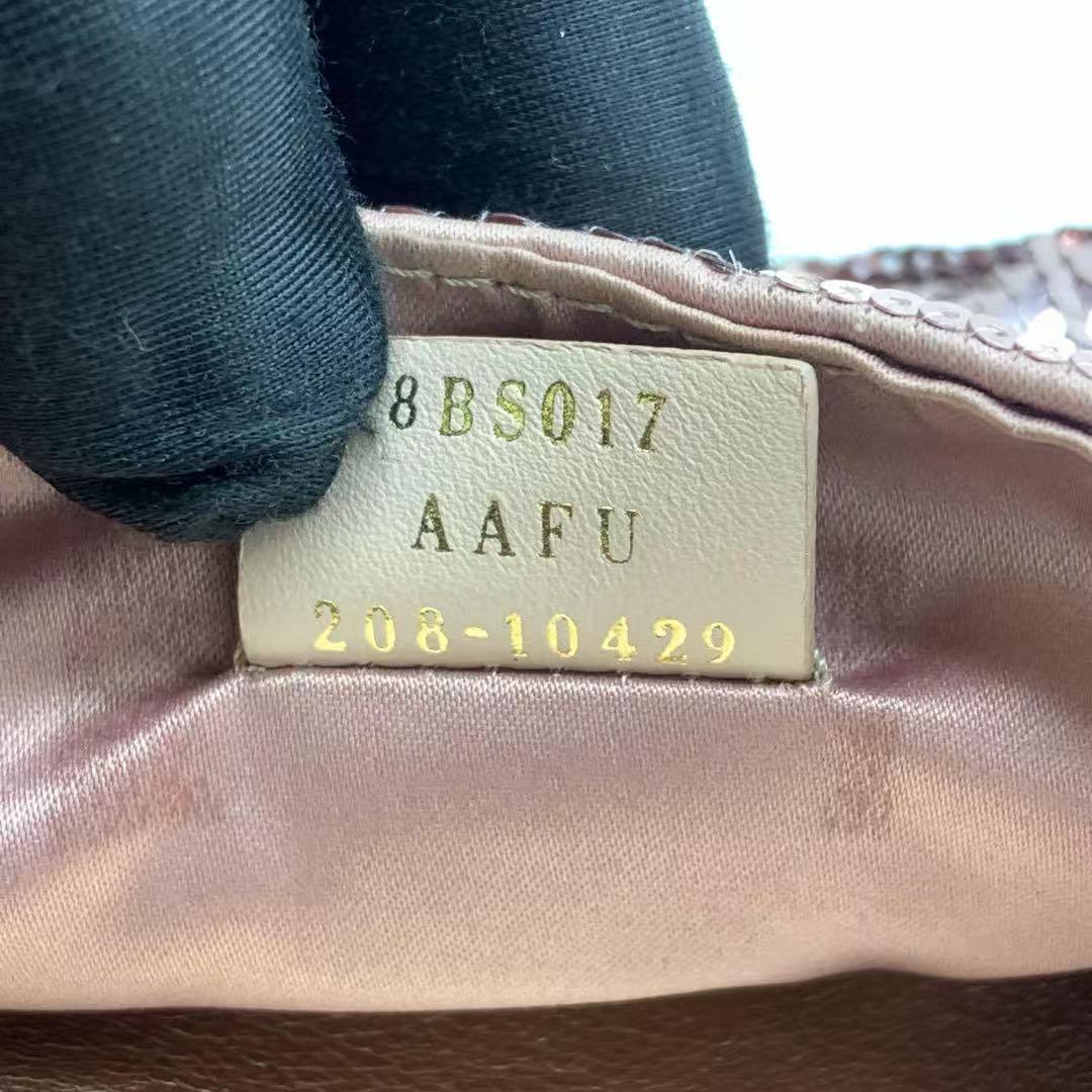 Fendi Baguette Mini Rosa Glitter Paillettes Borsa a tracolla Speciale San Valentino in vendita 14