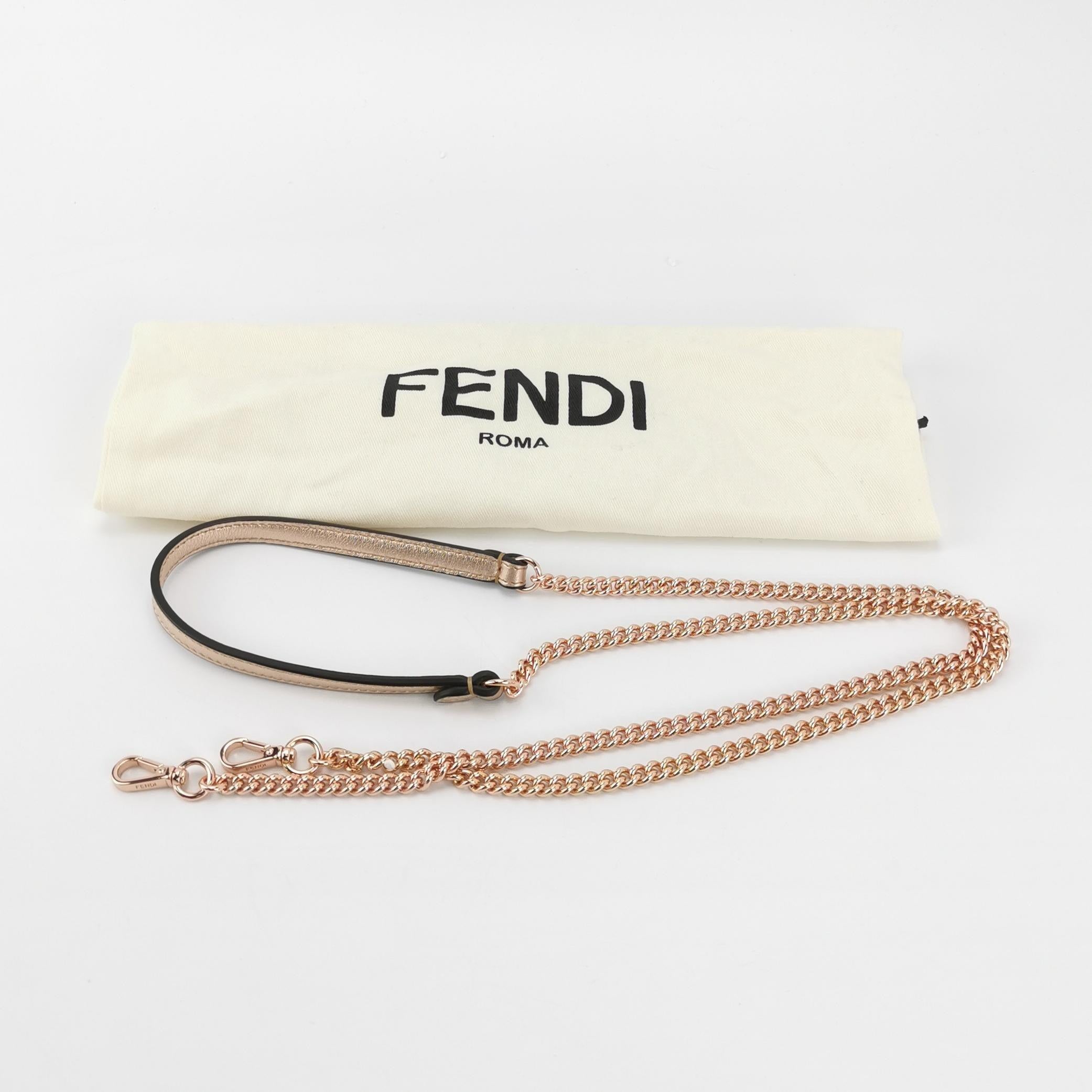 Fendi Baguette Mini Rosa Glitter Paillettes Borsa a tracolla Speciale San Valentino in vendita 4