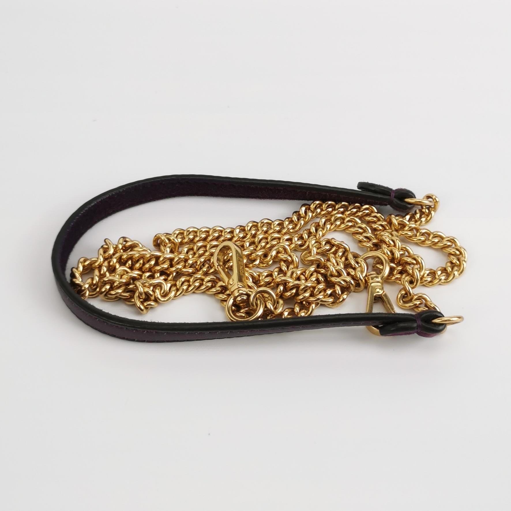 Fendi Baguette Mini Purple Suede Gold Hardware Crossbody Bag en vente 5
