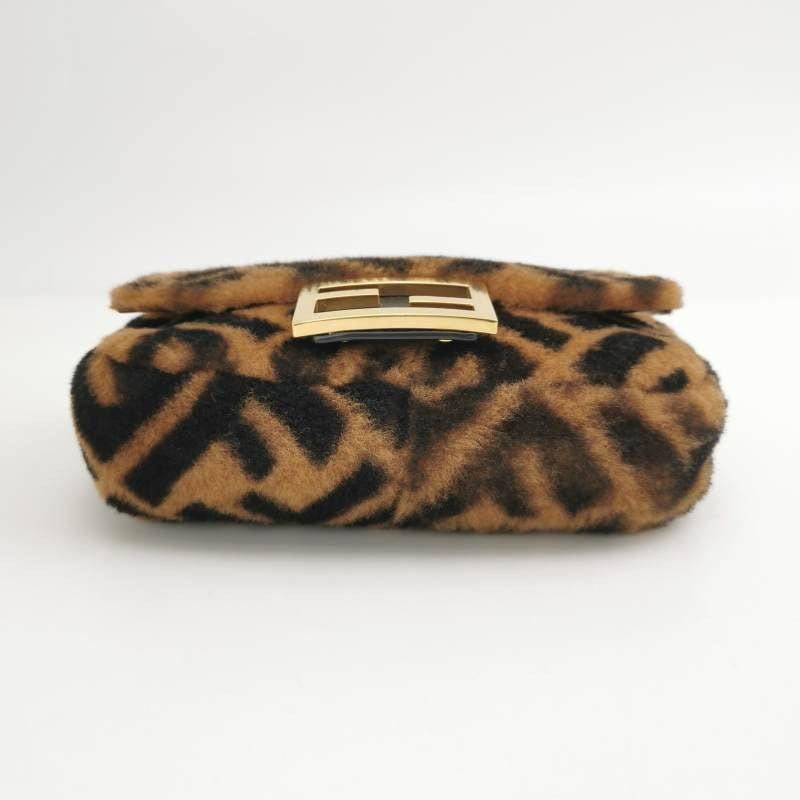 Black Fendi Baguette Mini Shearling Vitello Dolce Marco FF 1974 Tobacco Brown Zucca For Sale