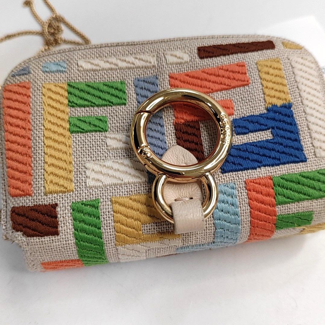 Fendi Baguette Nano Multicolore Canvas Chain Strap Crossbody Bag en vente 6